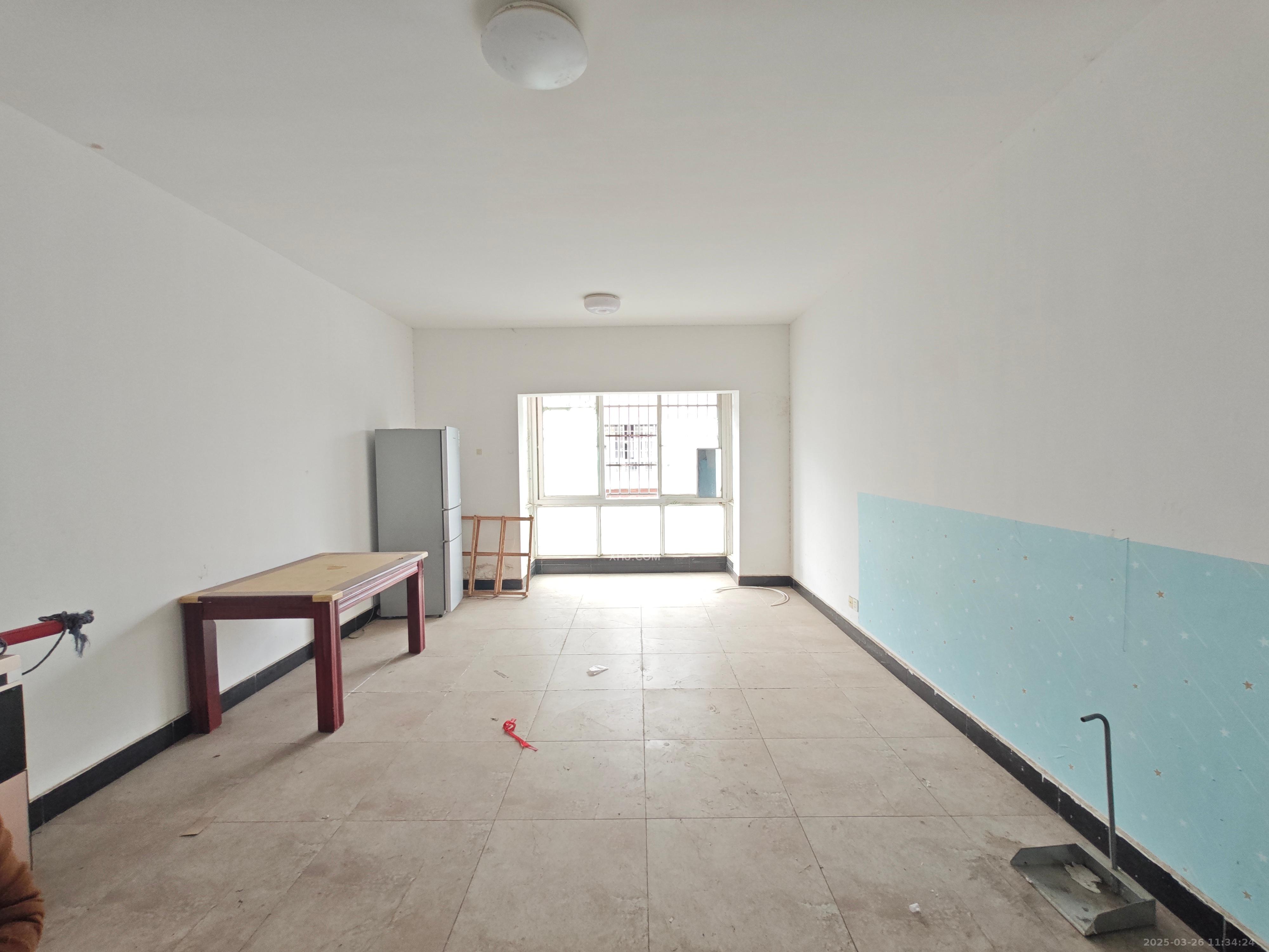 金鹰机电大市场  4室2厅1卫    1300.0元/月室内图