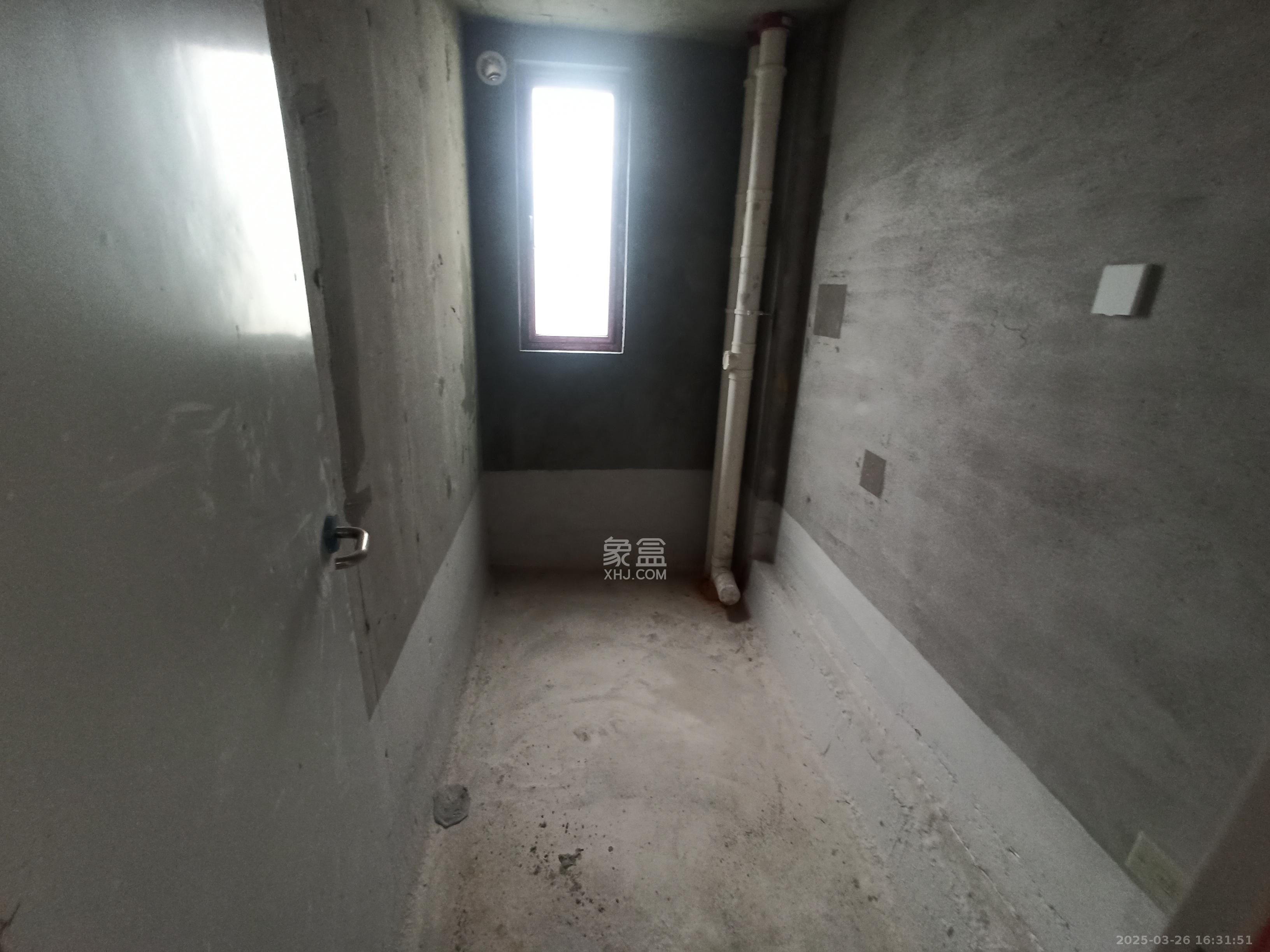 旭辉国悦府  3室2厅2卫    1800.0元/月室内图