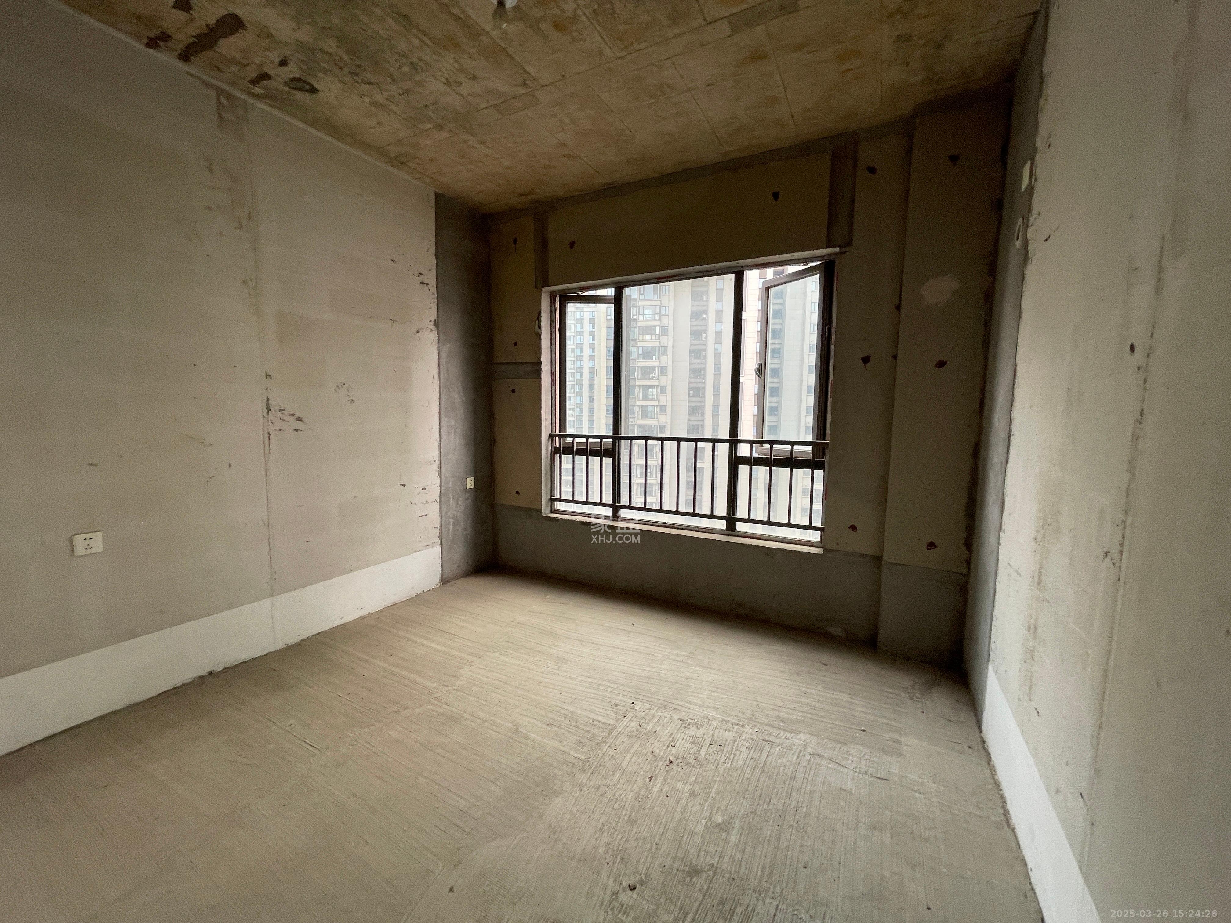 阳光城尚东湾凌云府 4室2厅2卫 2000.0元/月 阳光城尚东湾凌云府 4室2厅2卫 2000.0元/月室内图