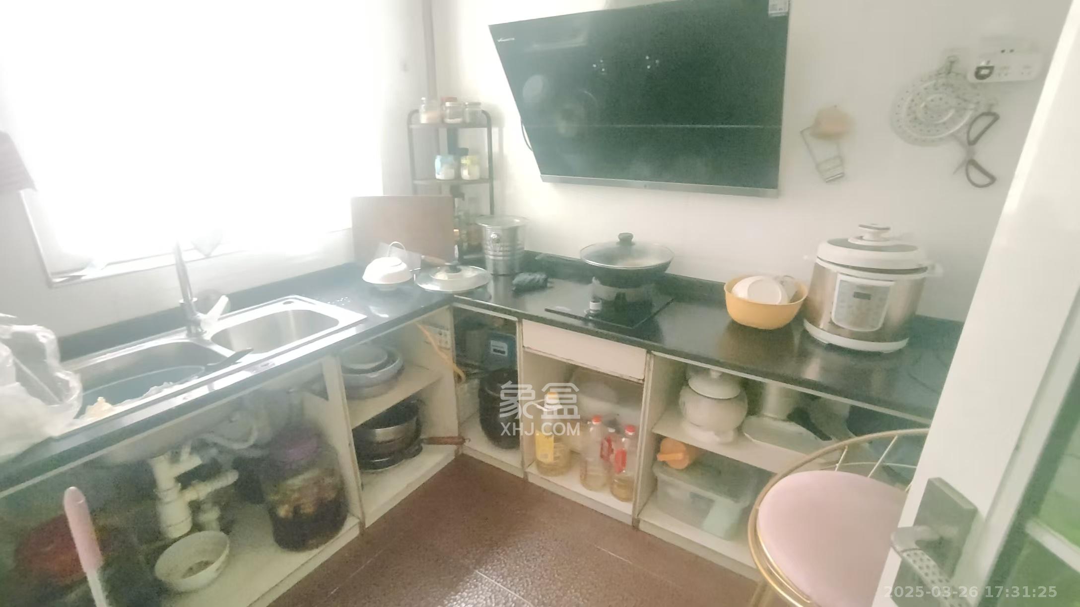 世景华庭  2室1厅1卫   1600.00元/月室内图