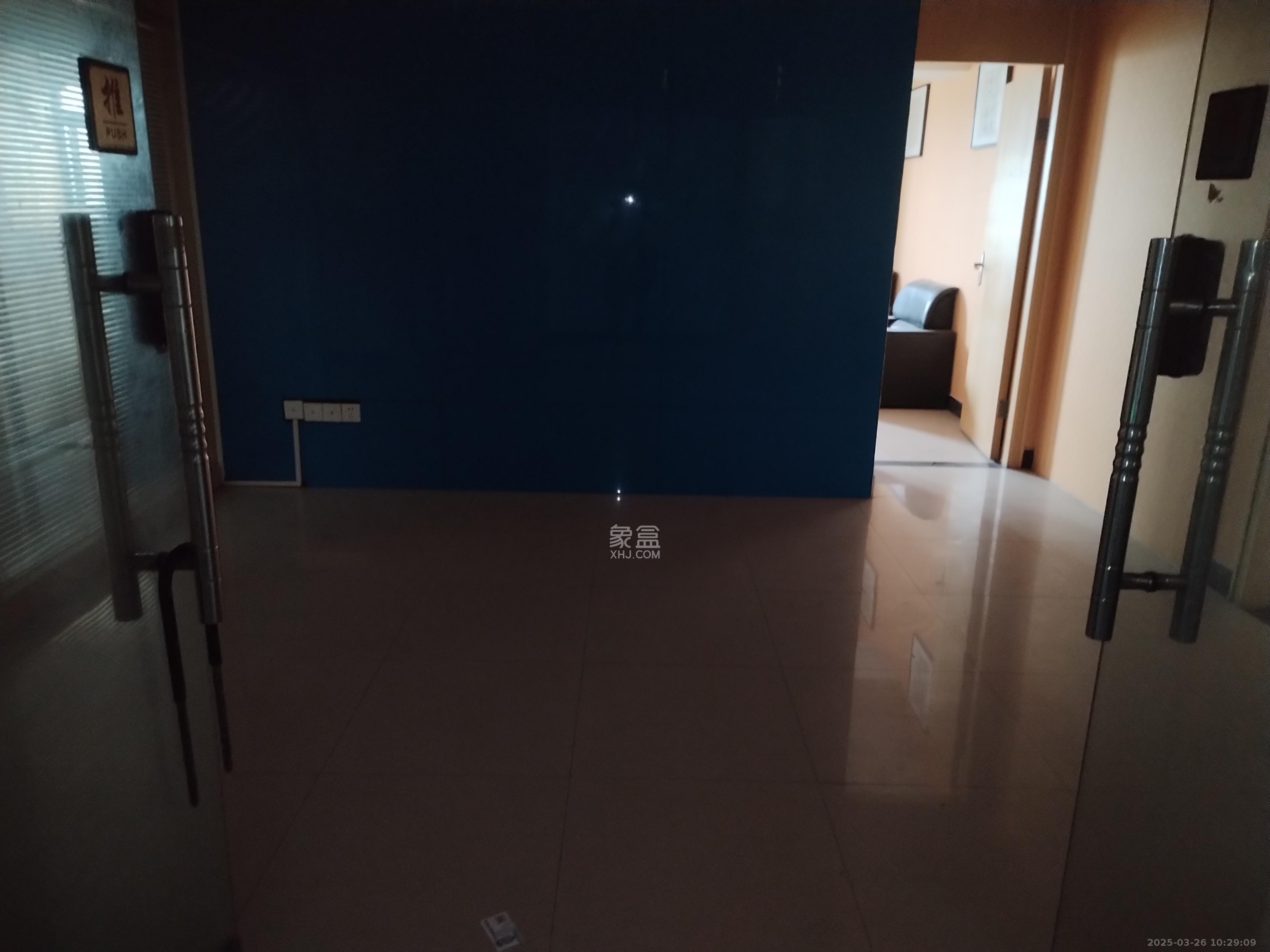 华翼府   280.0㎡     8800.00元/月室内图
