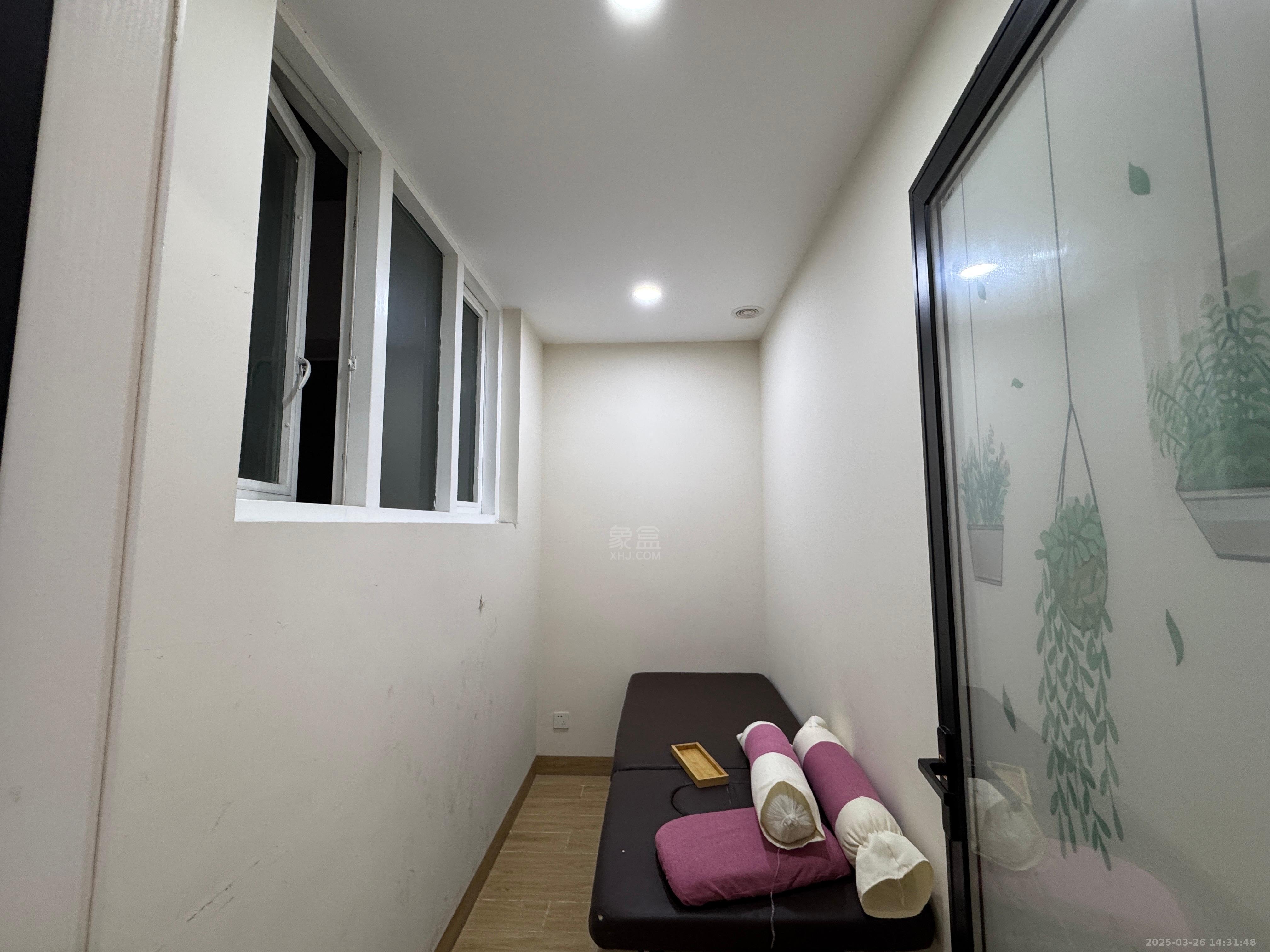 尚格广场 1室1厅1卫 1800.0元/月 尚格广场 1室1厅1卫 1800.0元/月室内图