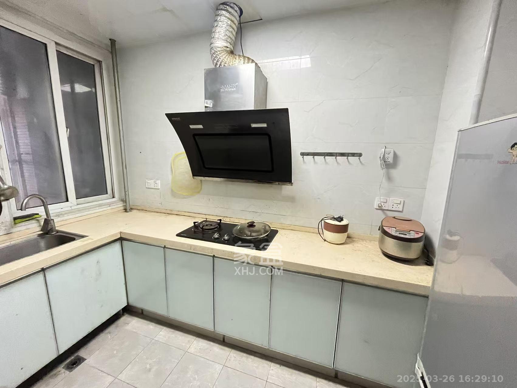 南郡雅园  2室2厅1卫    1500.0元/月 南郡雅园  2室2厅1卫    1500.0元/月室内图