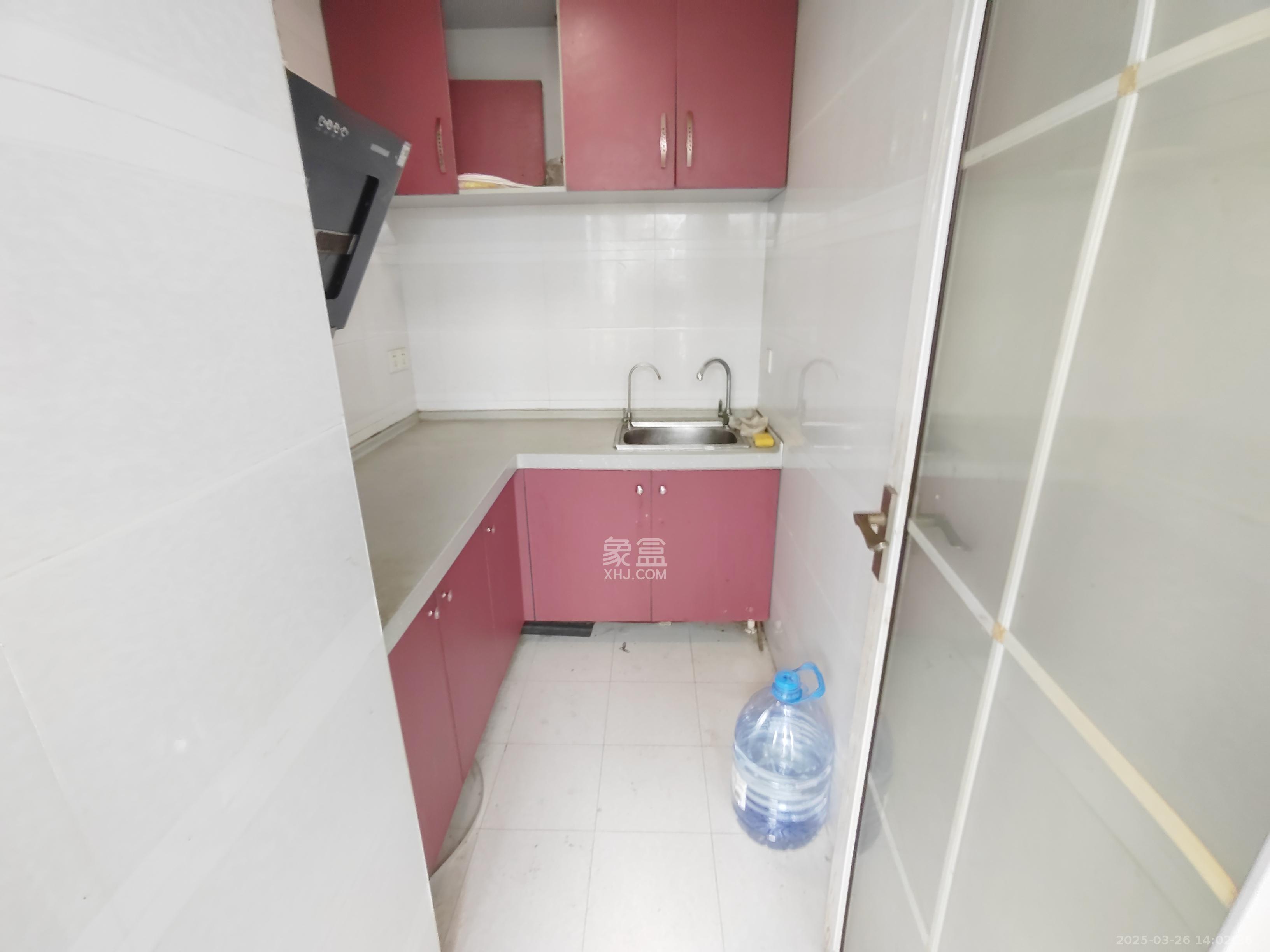 天骄福邸 1室1厅1卫 1700.0元/月 天骄福邸 1室1厅1卫 1700.0元/月室内图