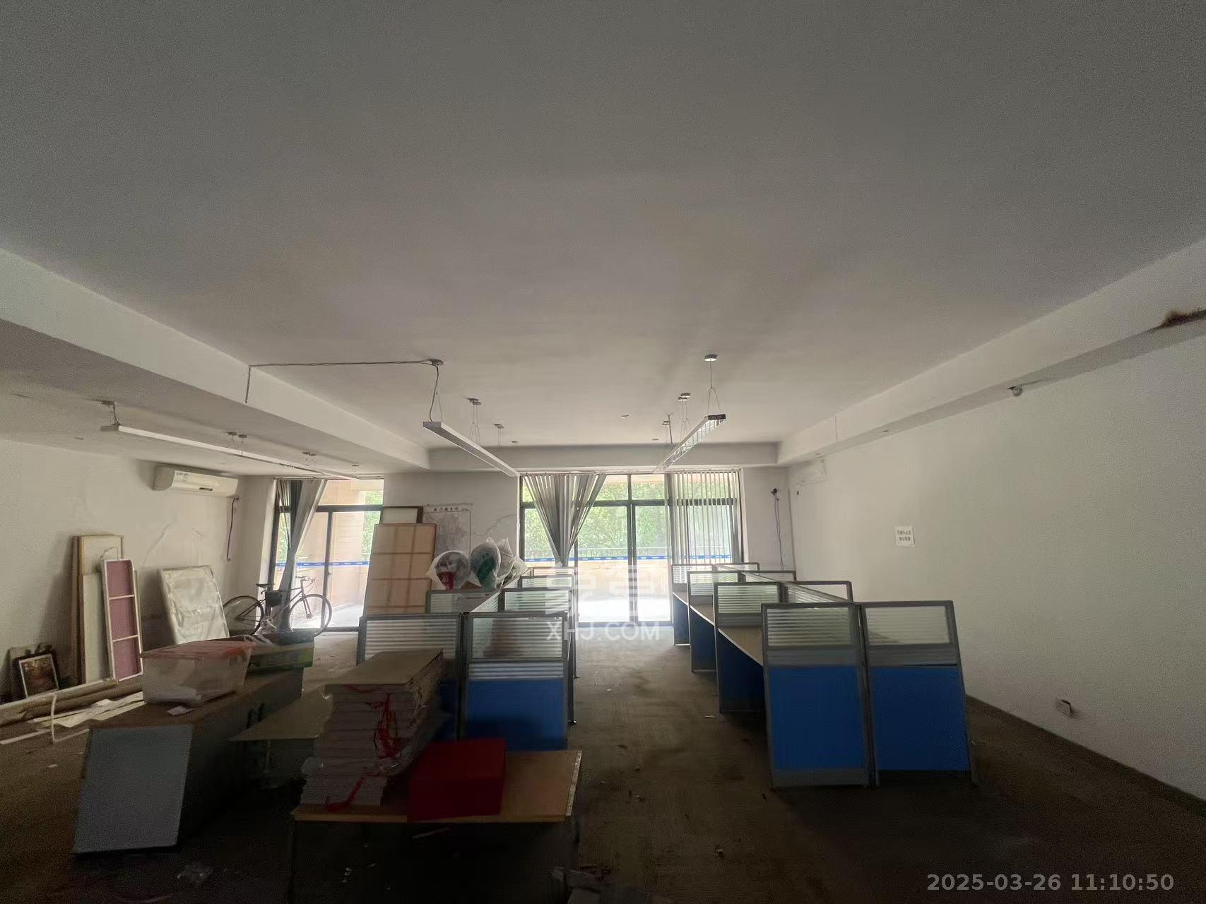 融科檀香山(融科紫檀、香山国际) 1室2厅1卫 8000.0元/月 融科檀香山(融科紫檀、香山国际) 1室2厅1卫 8000.0元/月室内图