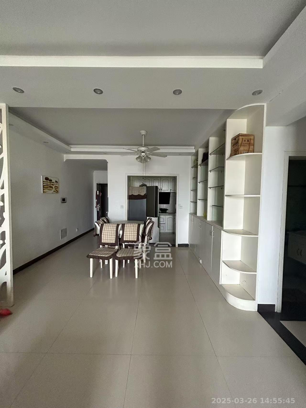 汀湘十里 3室2厅2卫 2200.0元/月 汀湘十里 3室2厅2卫 2200.0元/月室内图