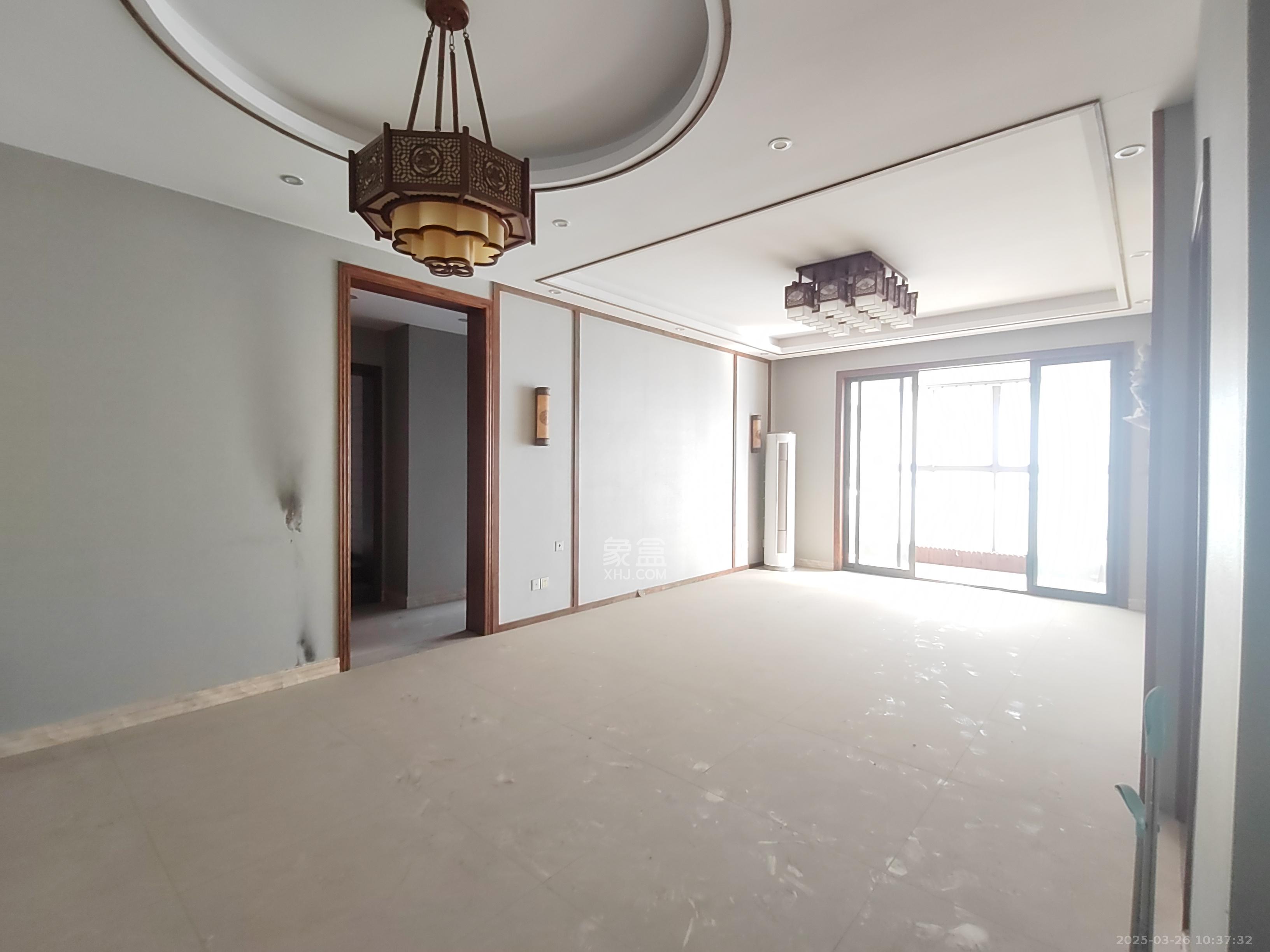 金茂梅溪湖 3室2厅1卫 3500.0元/月 金茂梅溪湖 3室2厅1卫 3500.0元/月室内图