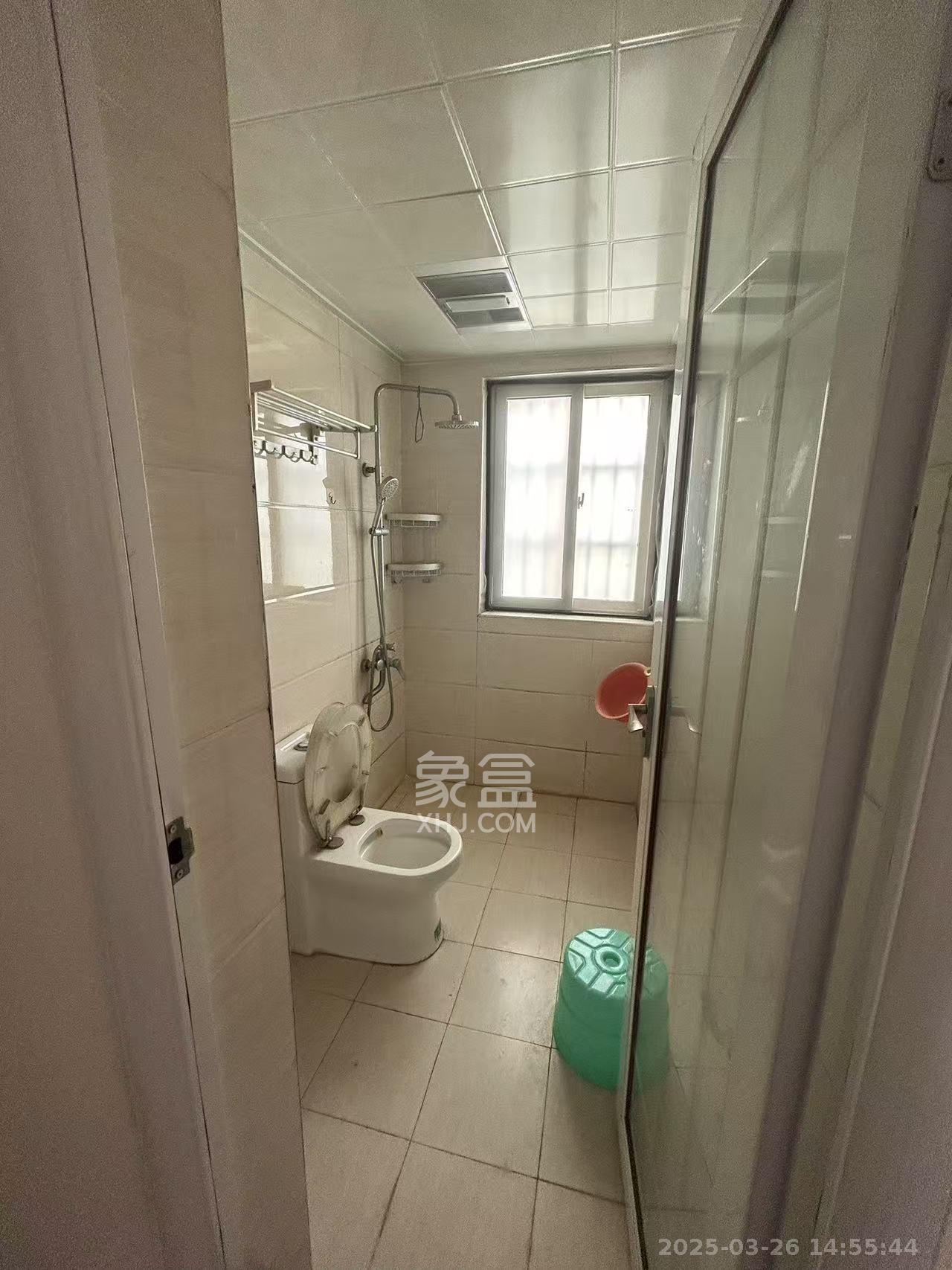 汀湘十里 3室2厅2卫 2200.0元/月 汀湘十里 3室2厅2卫 2200.0元/月室内图