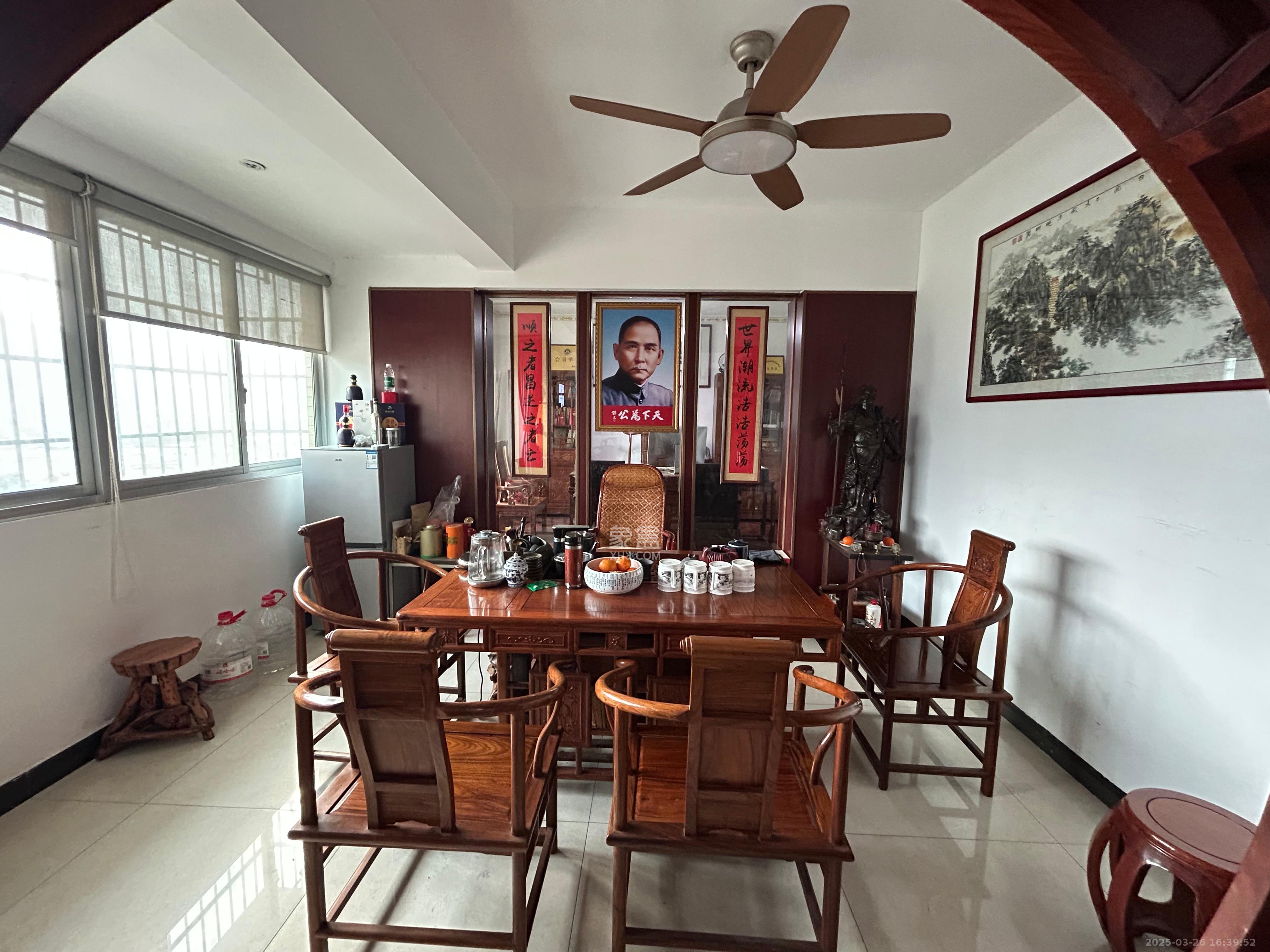 桃花古潭小区(天际绿洲) 4室2厅2卫 5000.0元/月 桃花古潭小区(天际绿洲) 4室2厅2卫 5000.0元/月室内图