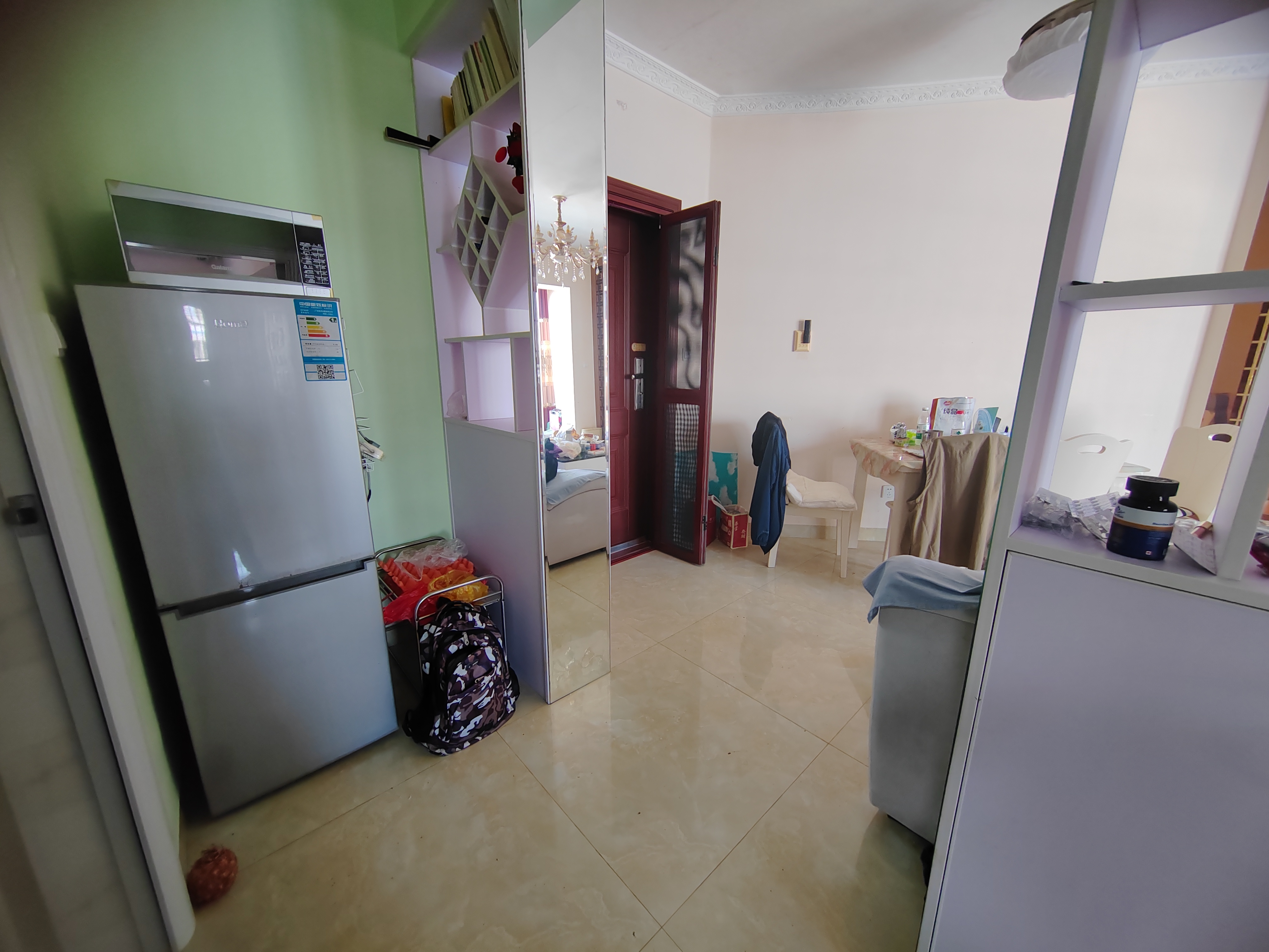 嘉景庭院 1室2厅1卫 95.0万 嘉景庭院 1室2厅1卫 95.0万客厅