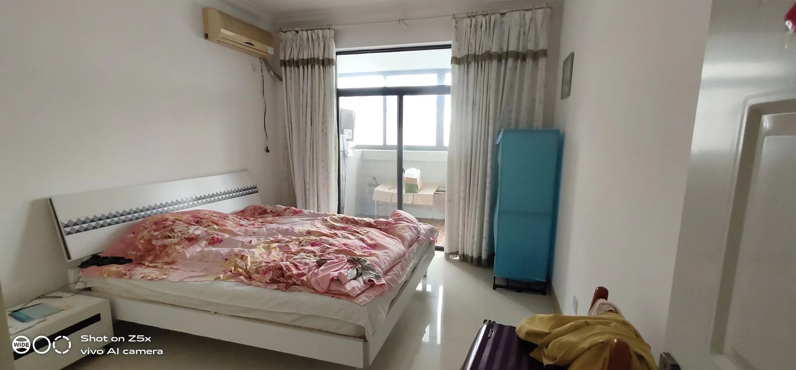 瑞特广场 2室1厅1卫 150.0万 瑞特广场 2室1厅1卫 150.0万客厅