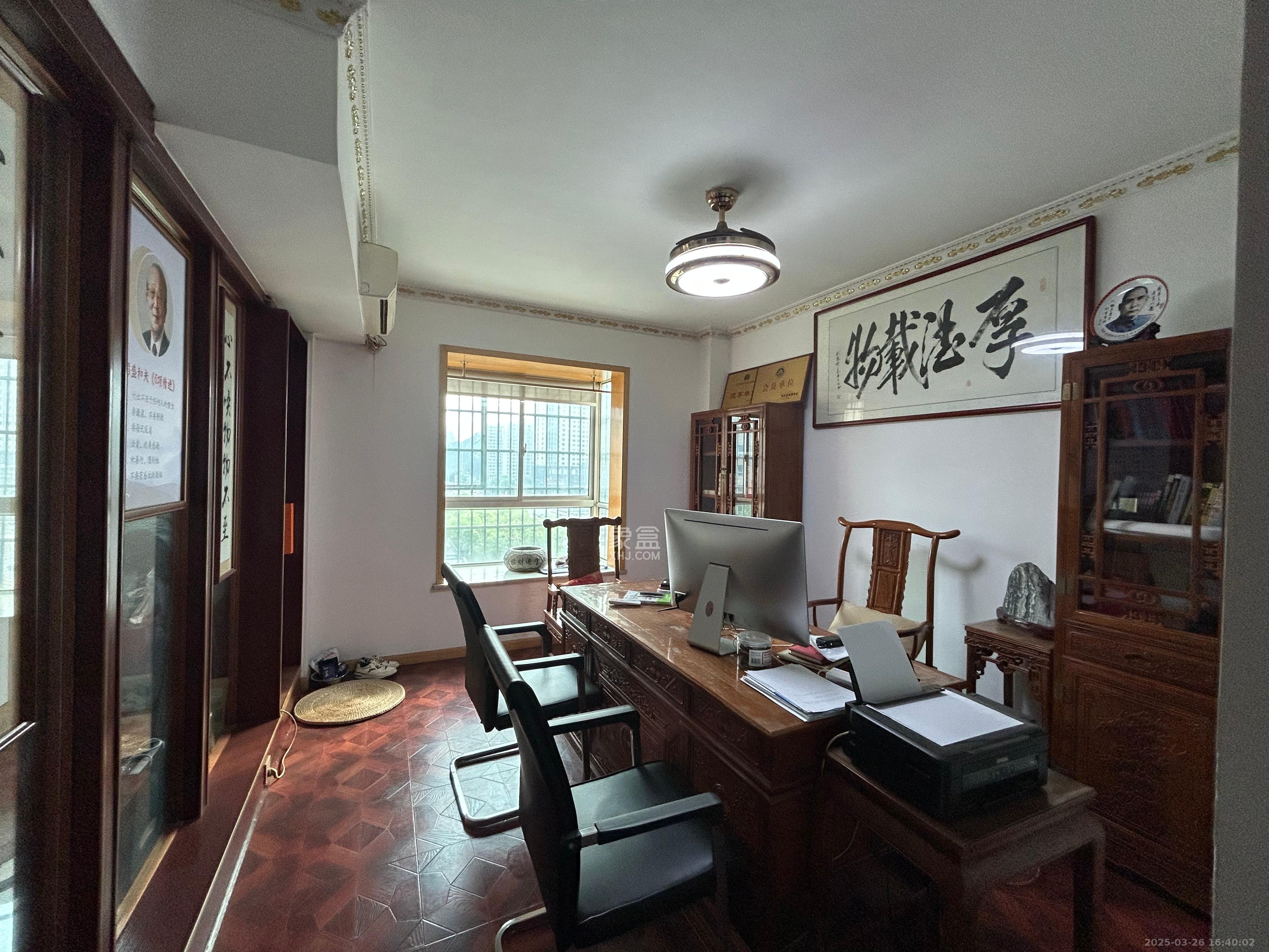 桃花古潭小区(天际绿洲) 4室2厅2卫 5000.0元/月 桃花古潭小区(天际绿洲) 4室2厅2卫 5000.0元/月室内图