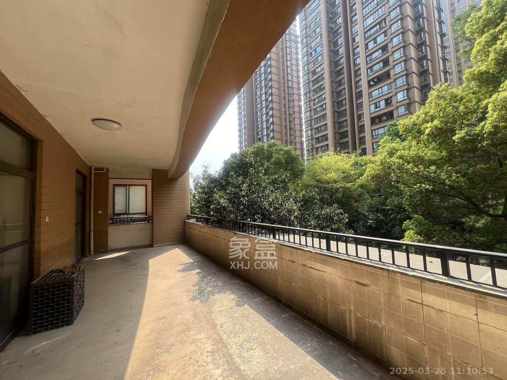 融科檀香山(融科紫檀、香山国际) 1室2厅1卫 8000.0元/月 融科檀香山(融科紫檀、香山国际) 1室2厅1卫 8000.0元/月室内图