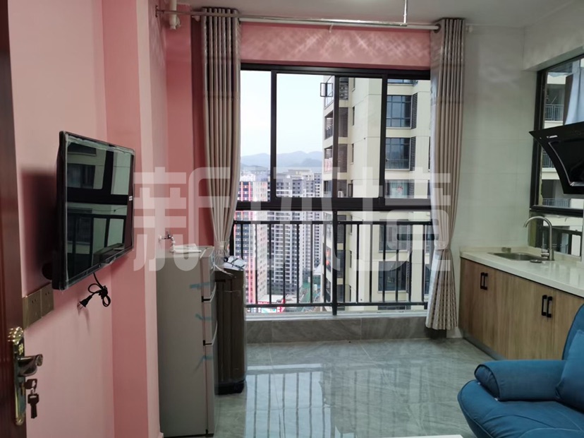 龙城街 4室2厅2卫 2200.0元/月 龙城街 4室2厅2卫 2200.0元/月室内图