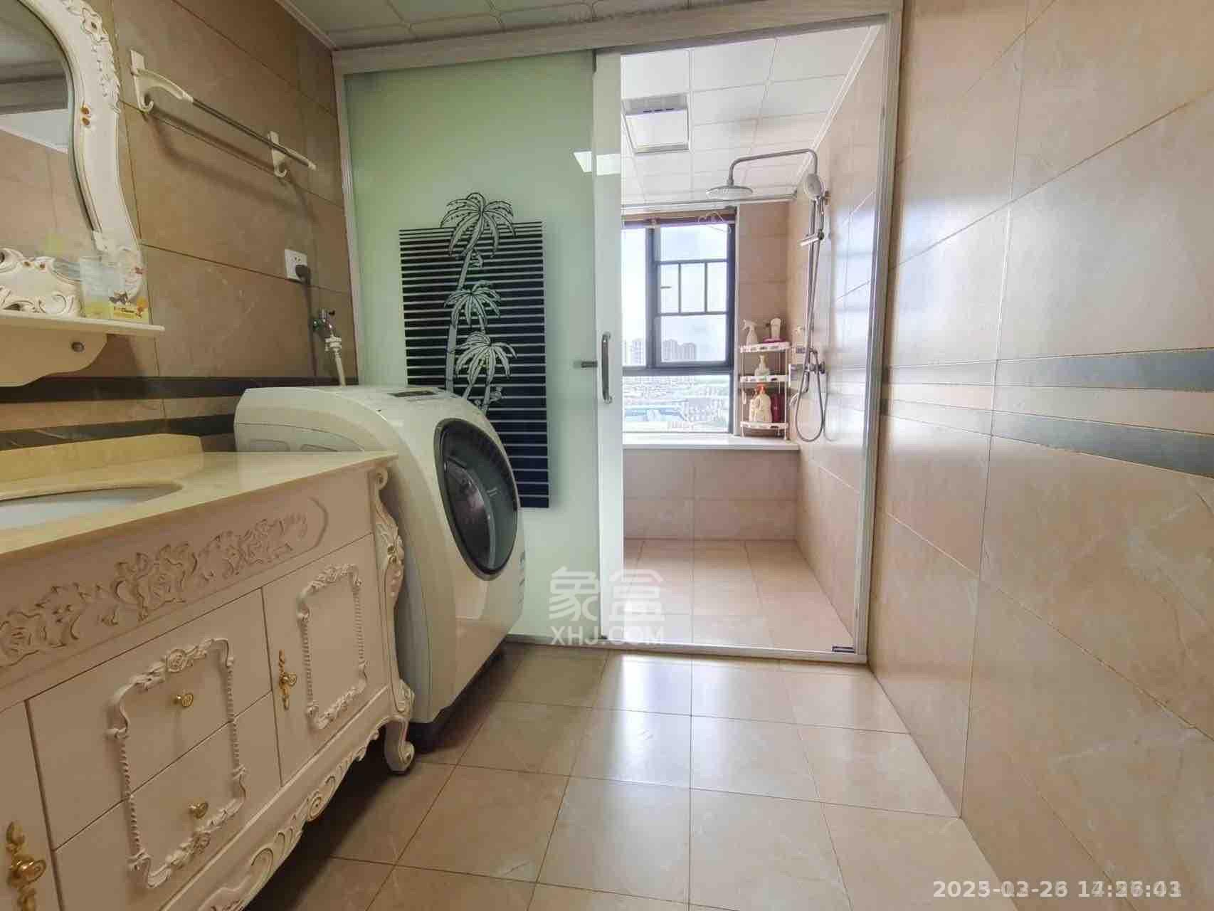 提香蓝岸  3室2厅2卫   2100.00元/月室内图
