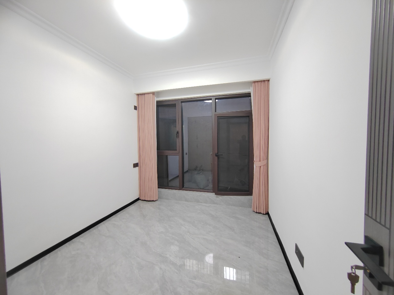 建发央著(悦发央著) 3室2厅1卫 2800.0元/月 建发央著(悦发央著) 3室2厅1卫 2800.0元/月室内图