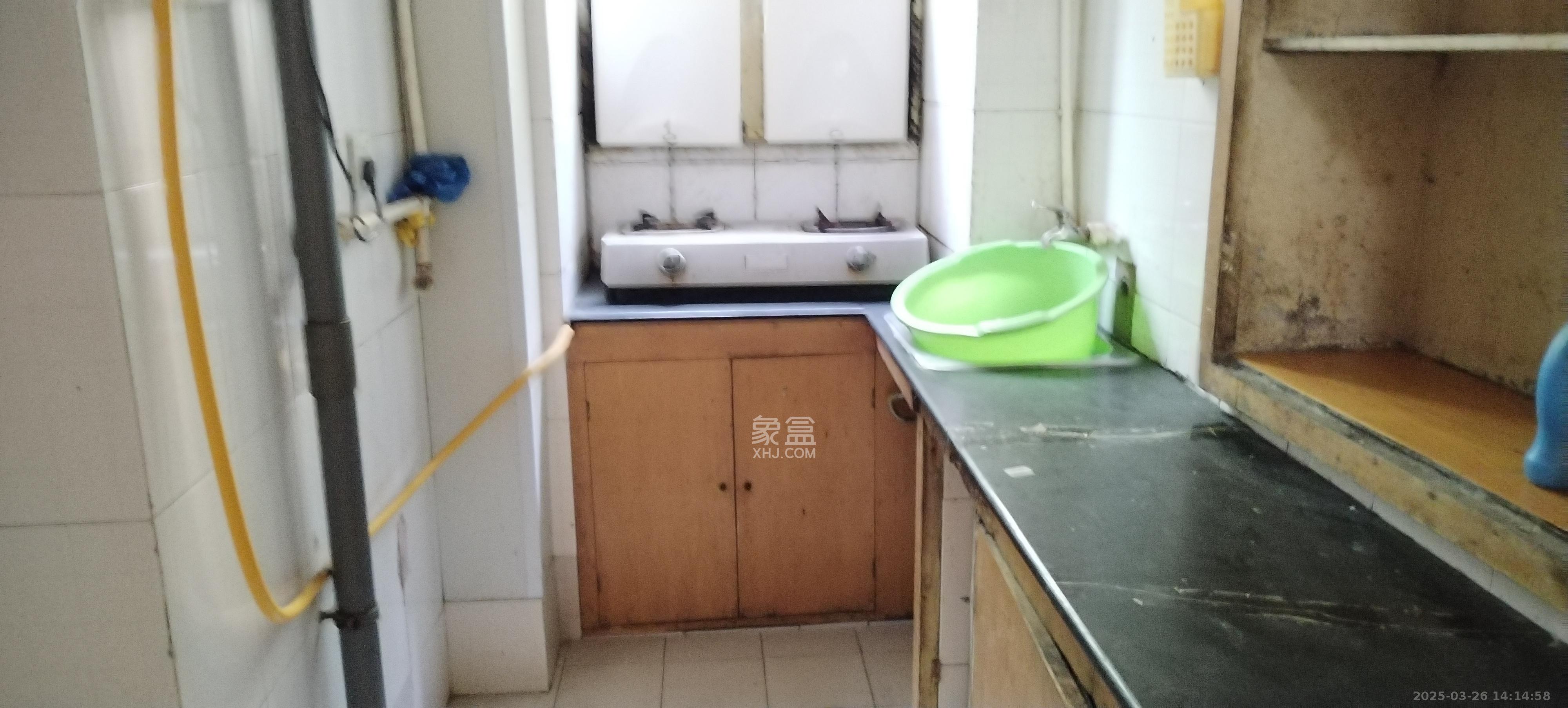 三湘小区  2室1厅1卫   1300.00元/月室内图