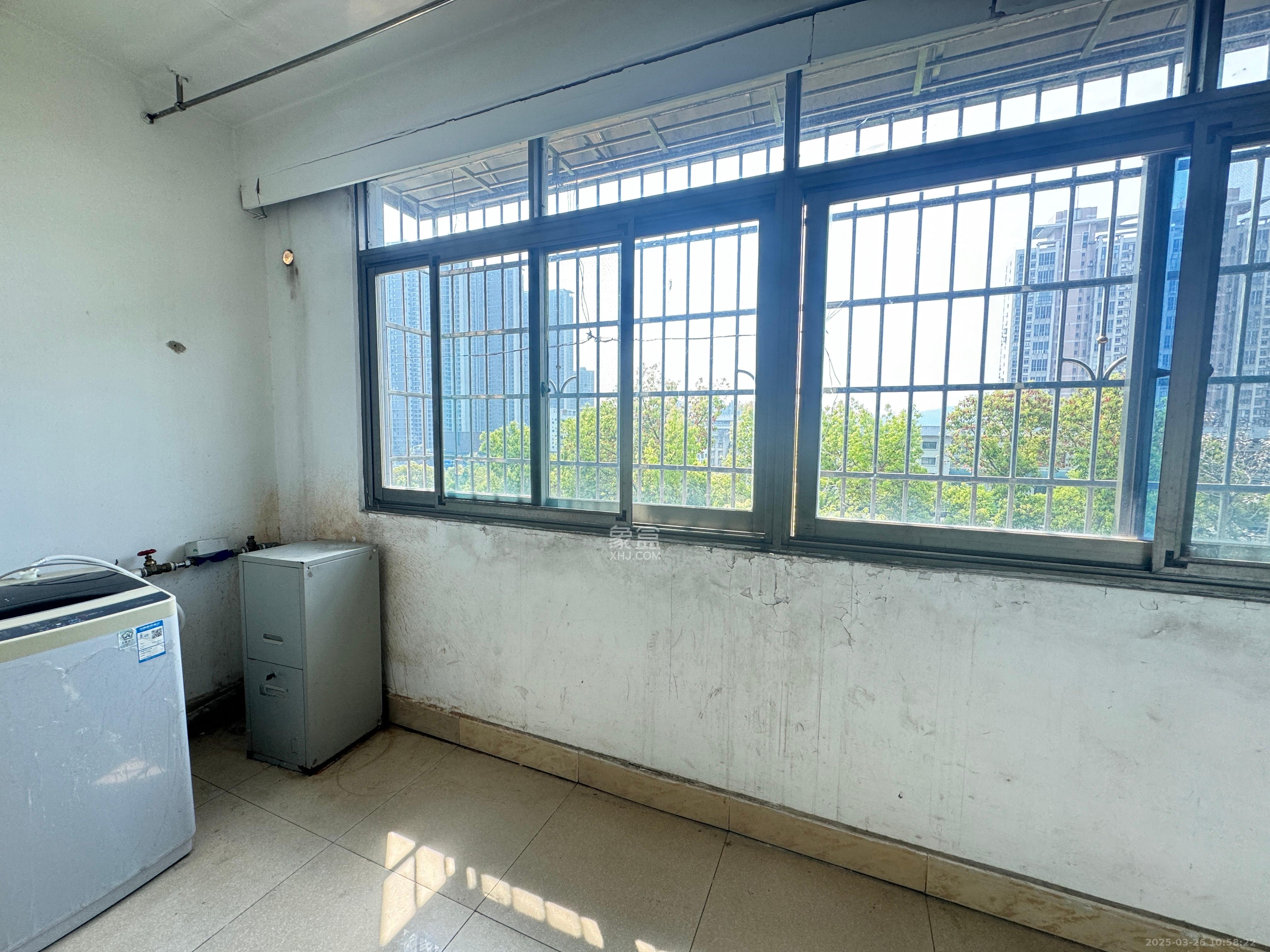 省中医药研究院宿舍（国华制药厂北院）  3室2厅2卫   1900.00元/月室内图