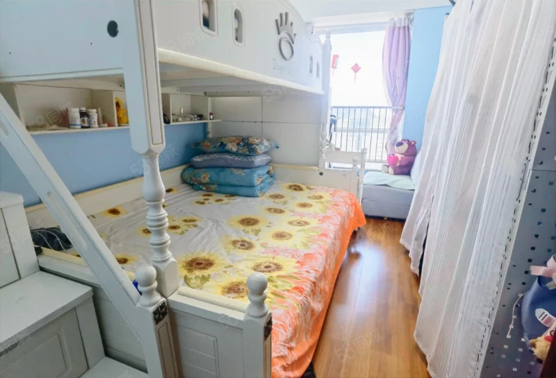 世贸雅苑  4室2厅2卫    182.0万 世贸雅苑  4室2厅2卫    182.0万室内图