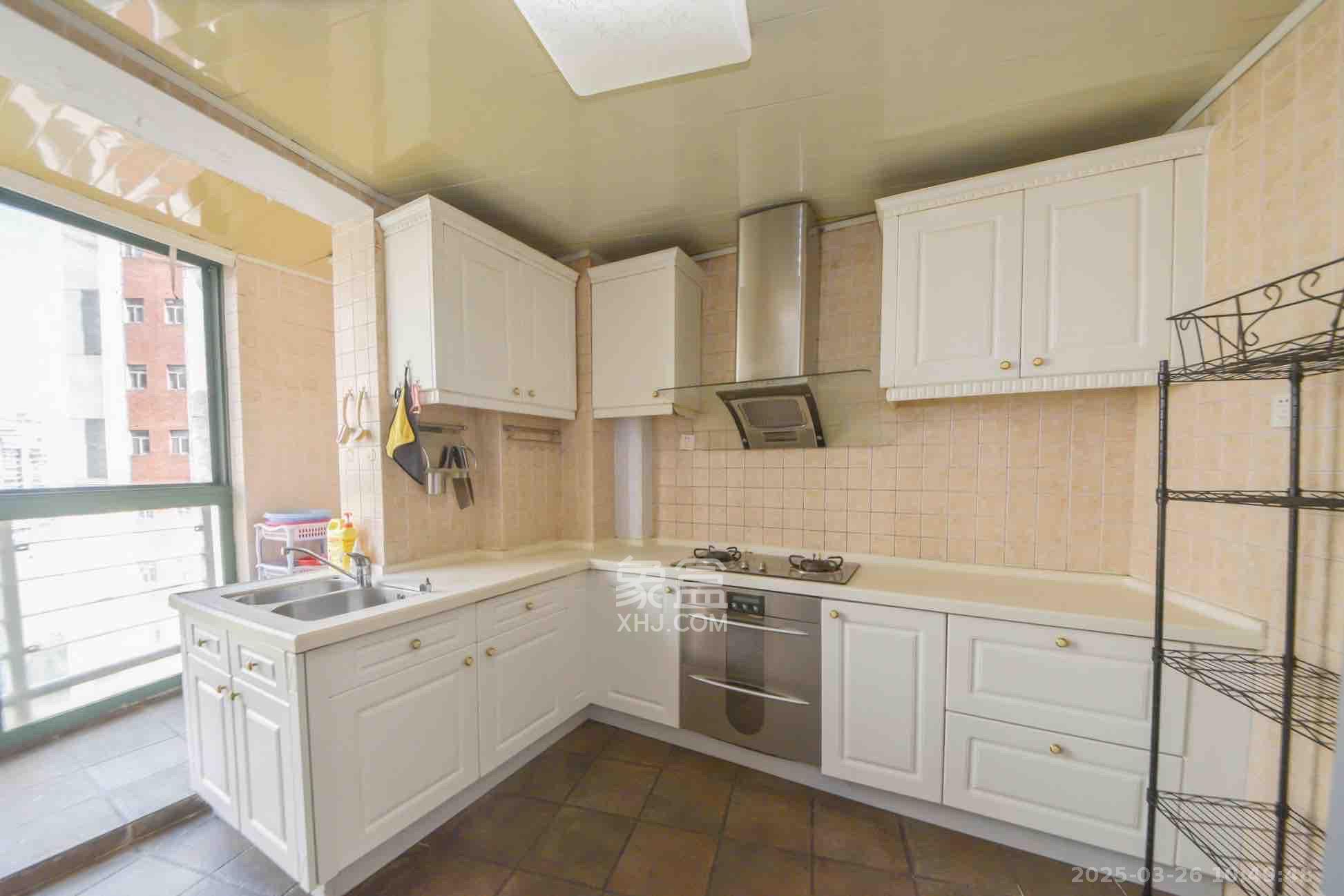 亚华香舍花都 2室2厅1卫 3500.0元/月 亚华香舍花都 2室2厅1卫 3500.0元/月室内图