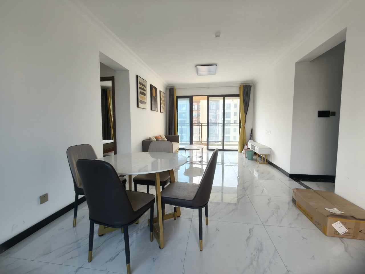 碧桂园公园上城 3室2厅2卫 193.0万 碧桂园公园上城 3室2厅2卫 193.0万室内图