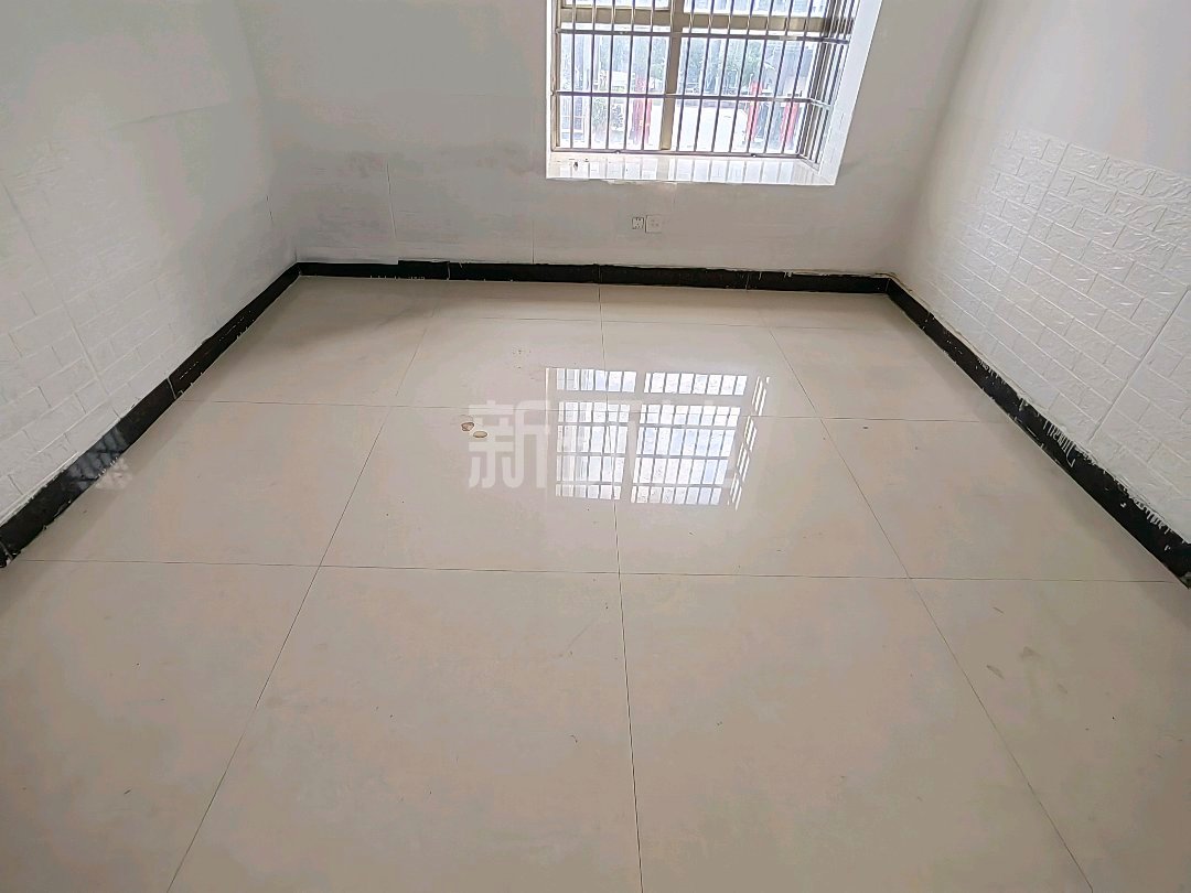 中兴大厦  2室2厅1卫   1200.00元/月室内图
