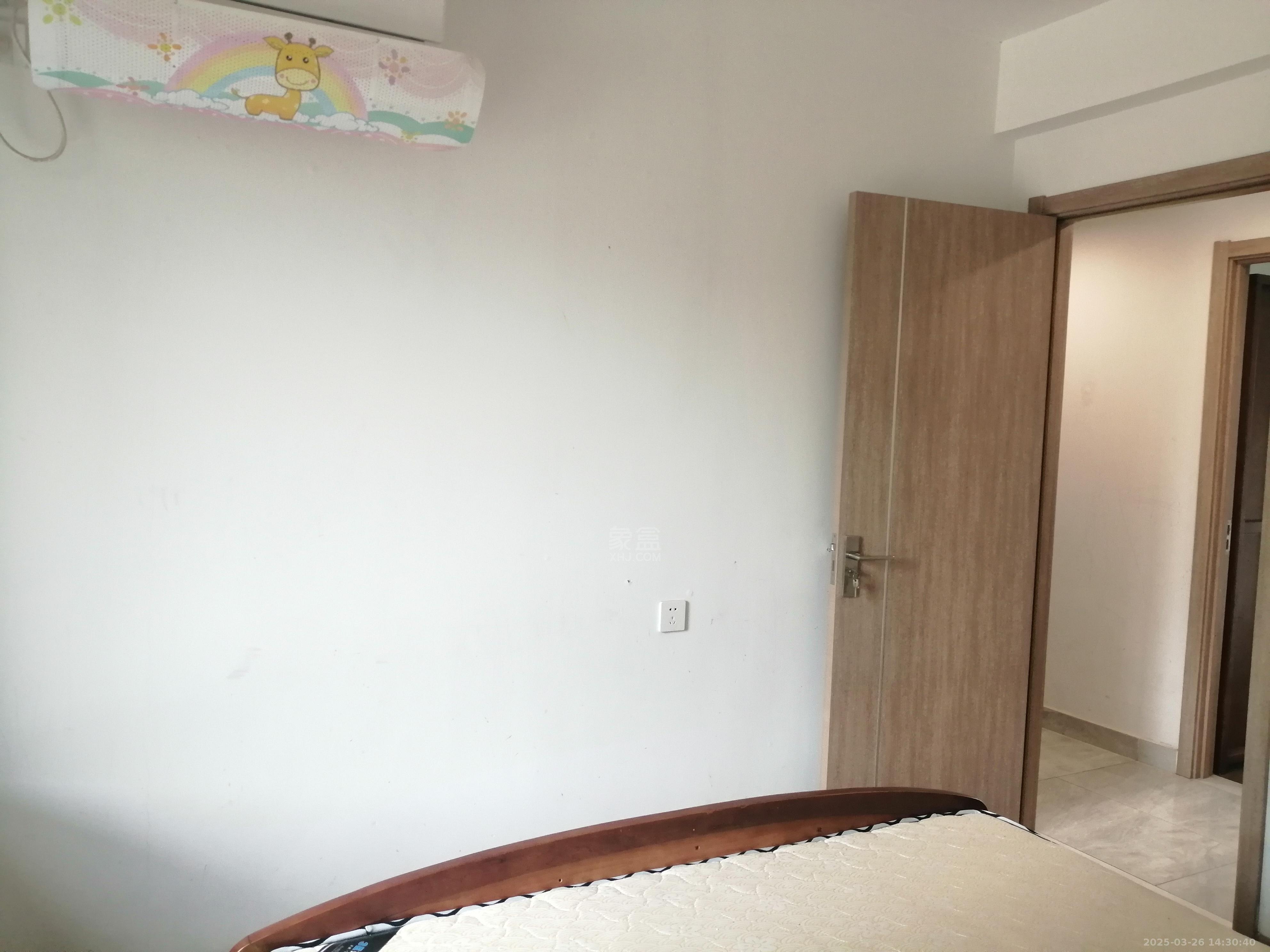 美的翰城  3室2厅2卫   1800.00元/月室内图