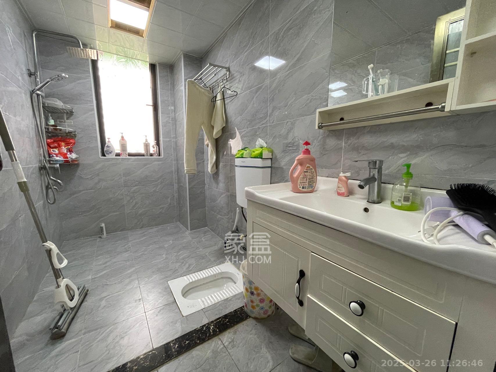建发中央悦府  4室2厅2卫   4300.00元/月室内图