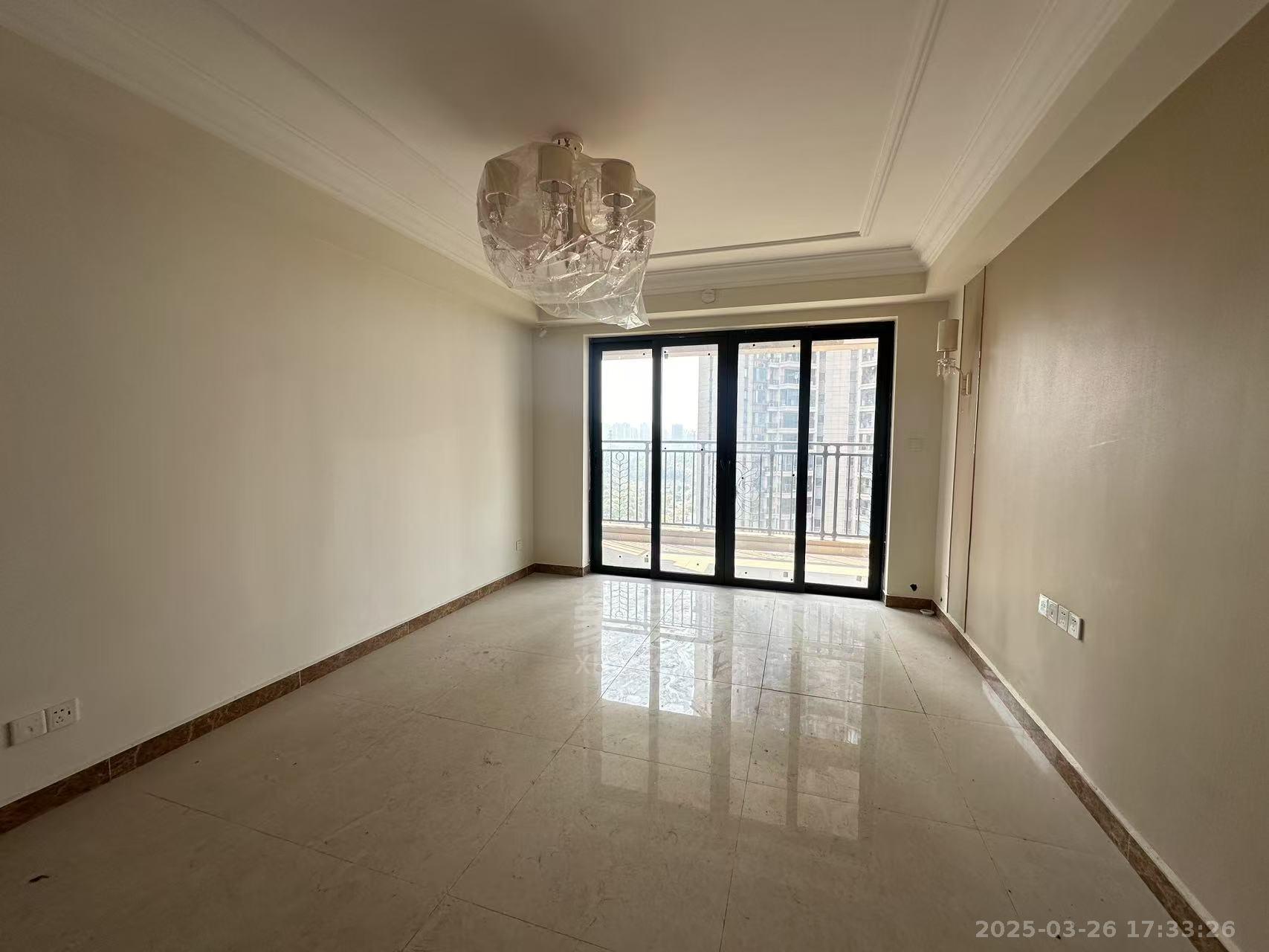 恒大华府 3室2厅1卫 2200.0元/月 恒大华府 3室2厅1卫 2200.0元/月室内图