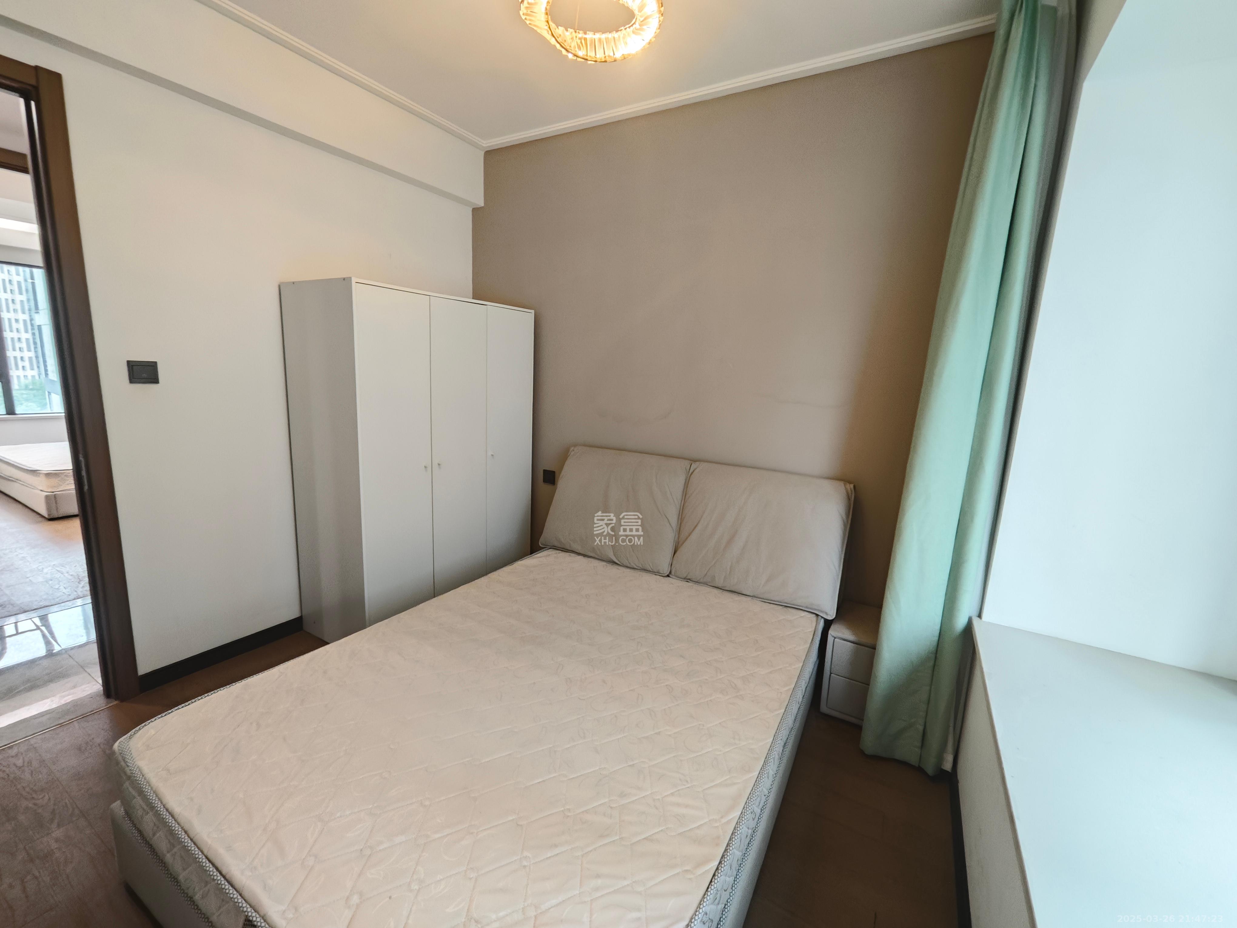卓越中寰  4室2厅2卫   5200.00元/月室内图