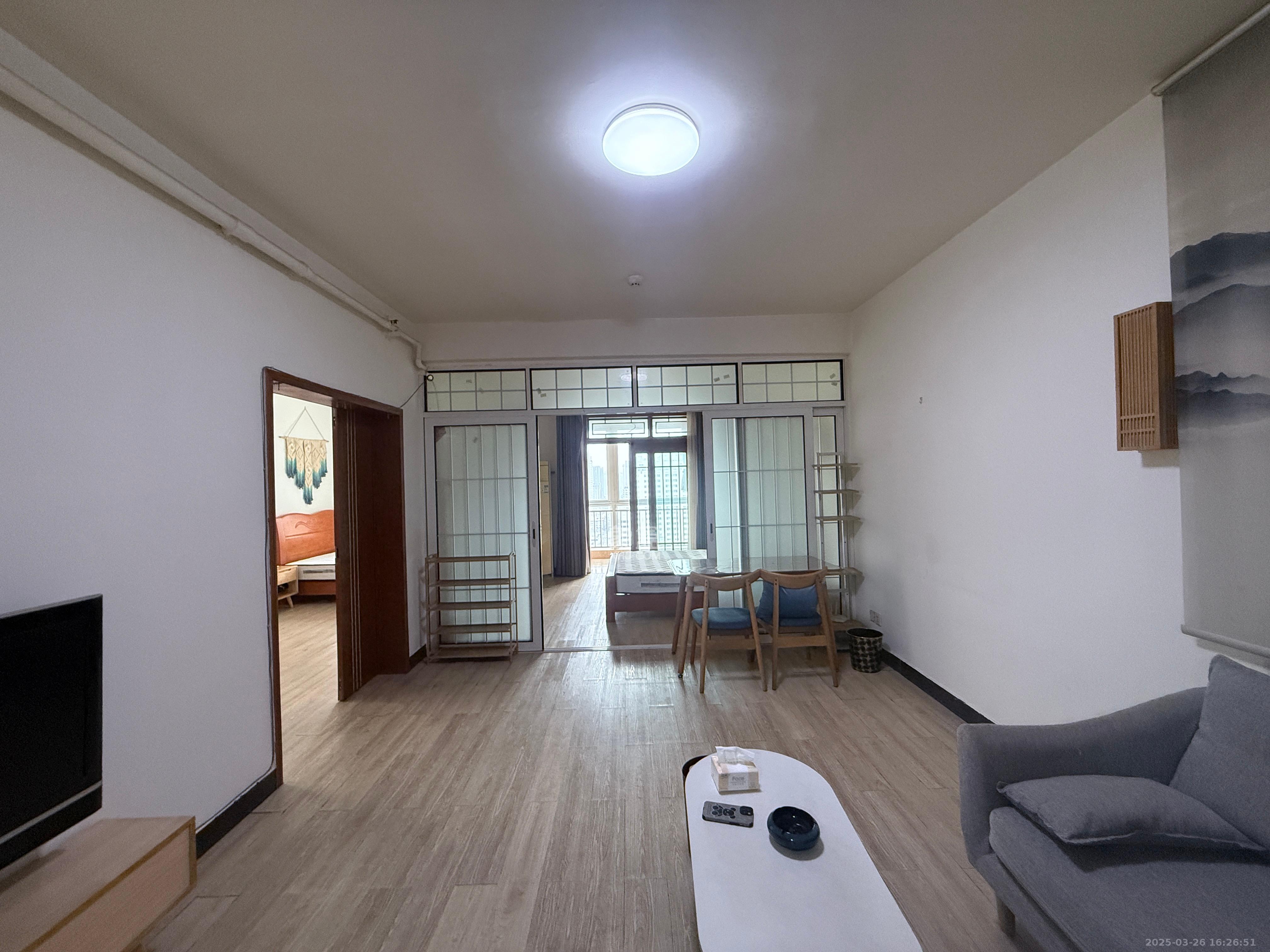 天心华庭 1室1厅1卫 3300.0元/月 天心华庭 1室1厅1卫 3300.0元/月室内图