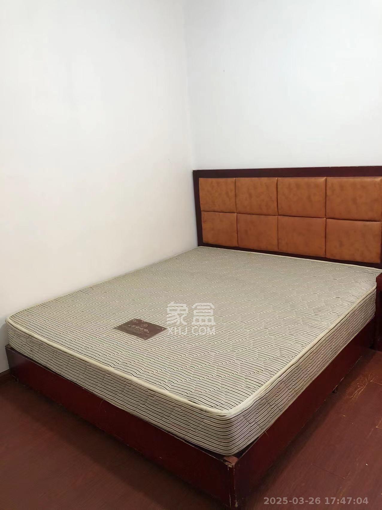 和沁园  2室1厅1卫   1800.00元/月室内图