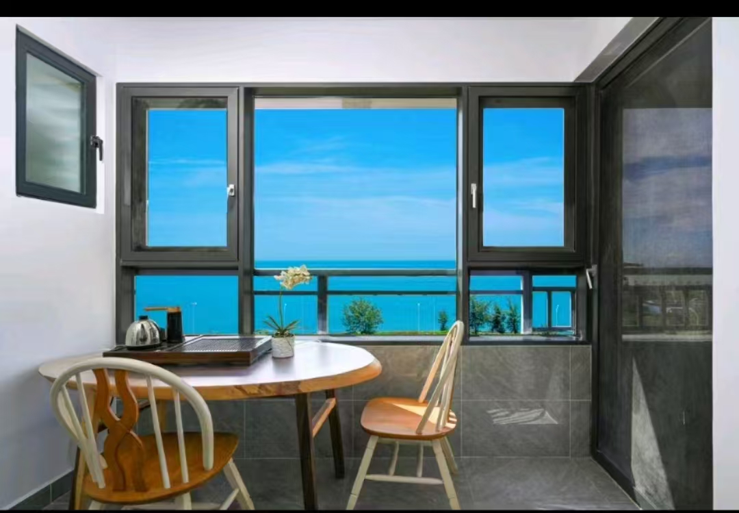 首开美墅湾 3室2厅2卫 2800.0元/月 首开美墅湾 3室2厅2卫 2800.0元/月室内图