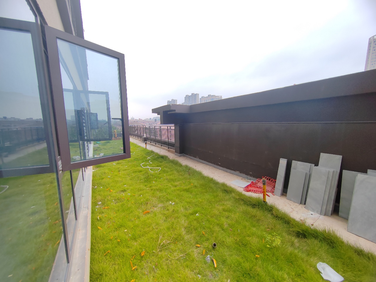 建发央著(悦发央著) 3室2厅1卫 2800.0元/月 建发央著(悦发央著) 3室2厅1卫 2800.0元/月室内图