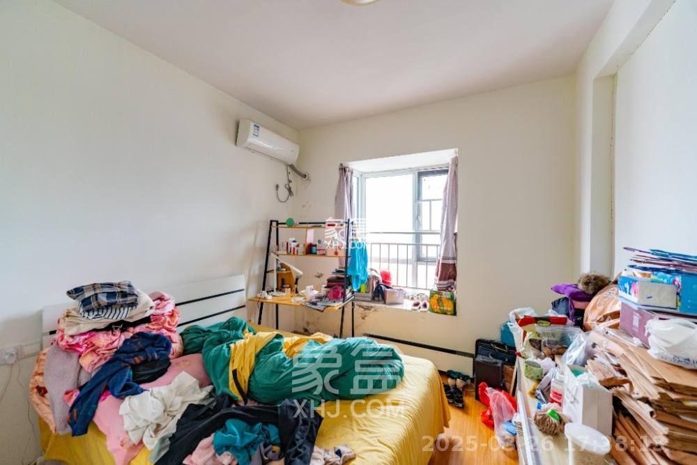 华银天际 5室2厅2卫 2400.0元/月 华银天际 5室2厅2卫 2400.0元/月室内图