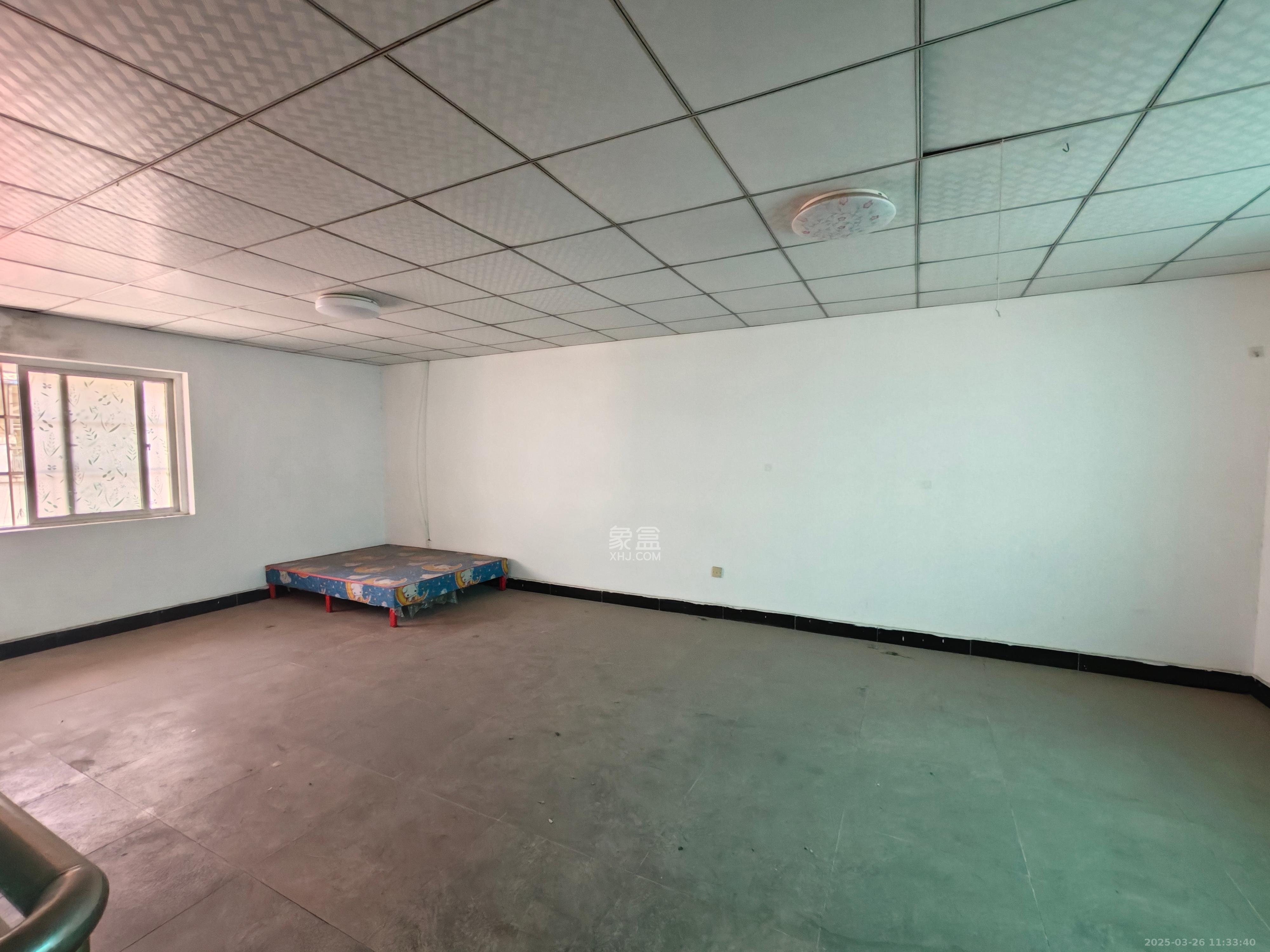 金鹰机电大市场  4室2厅1卫    1300.0元/月室内图