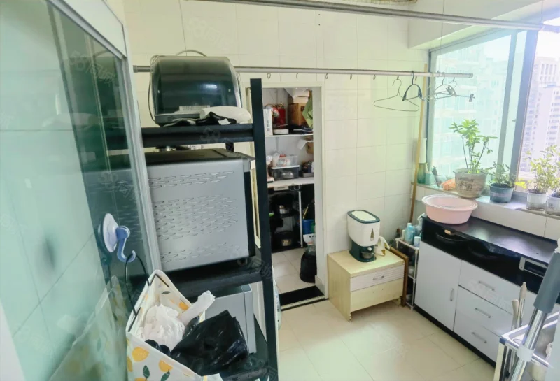 世贸雅苑  4室2厅2卫    182.0万 世贸雅苑  4室2厅2卫    182.0万室内图