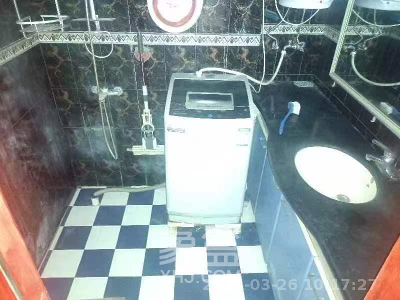 和府  1室1厅1卫   1600.00元/月室内图