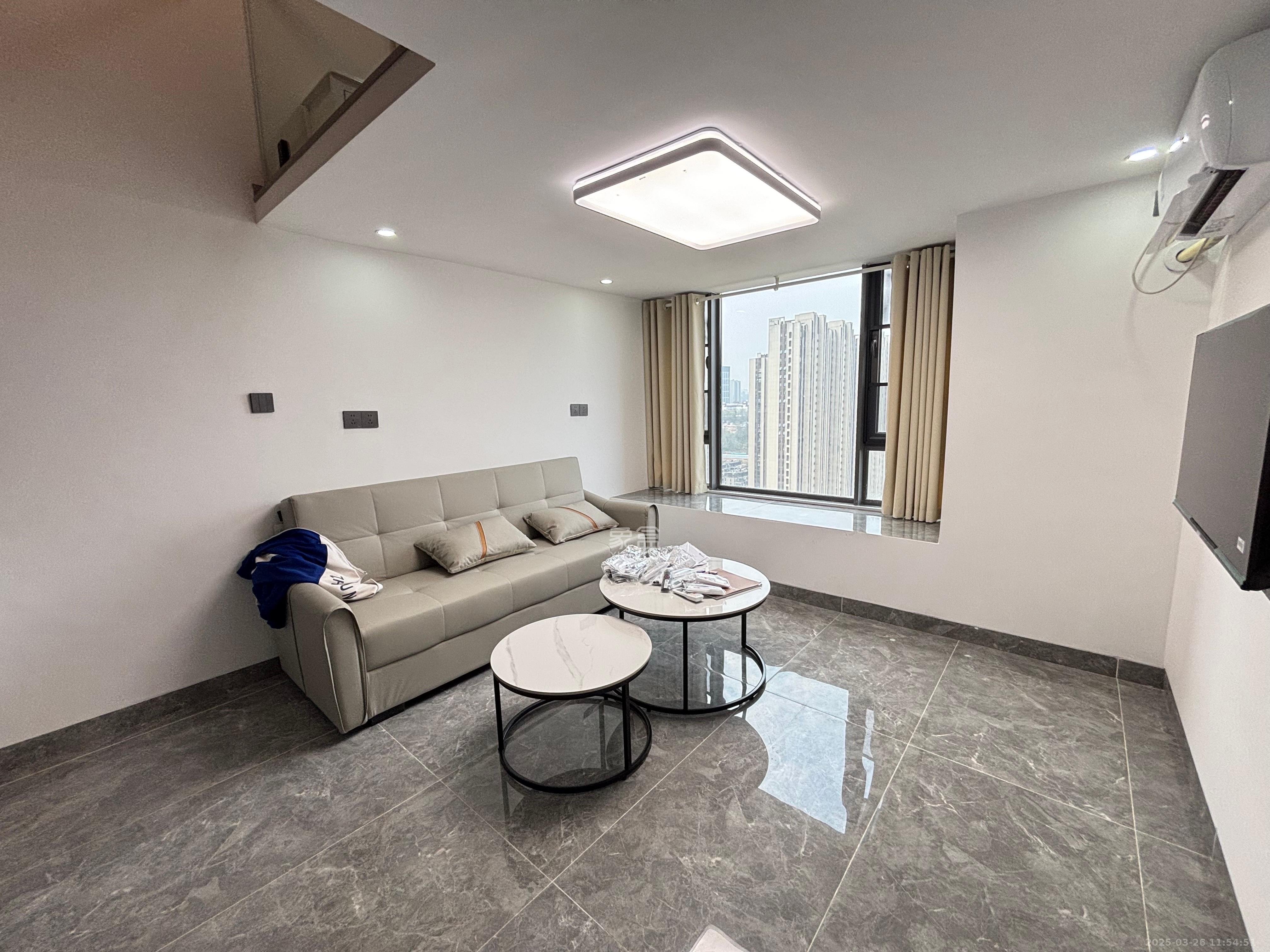 佳兆业云顶都汇 1室1厅1卫 2200.0元/月 佳兆业云顶都汇 1室1厅1卫 2200.0元/月室内图