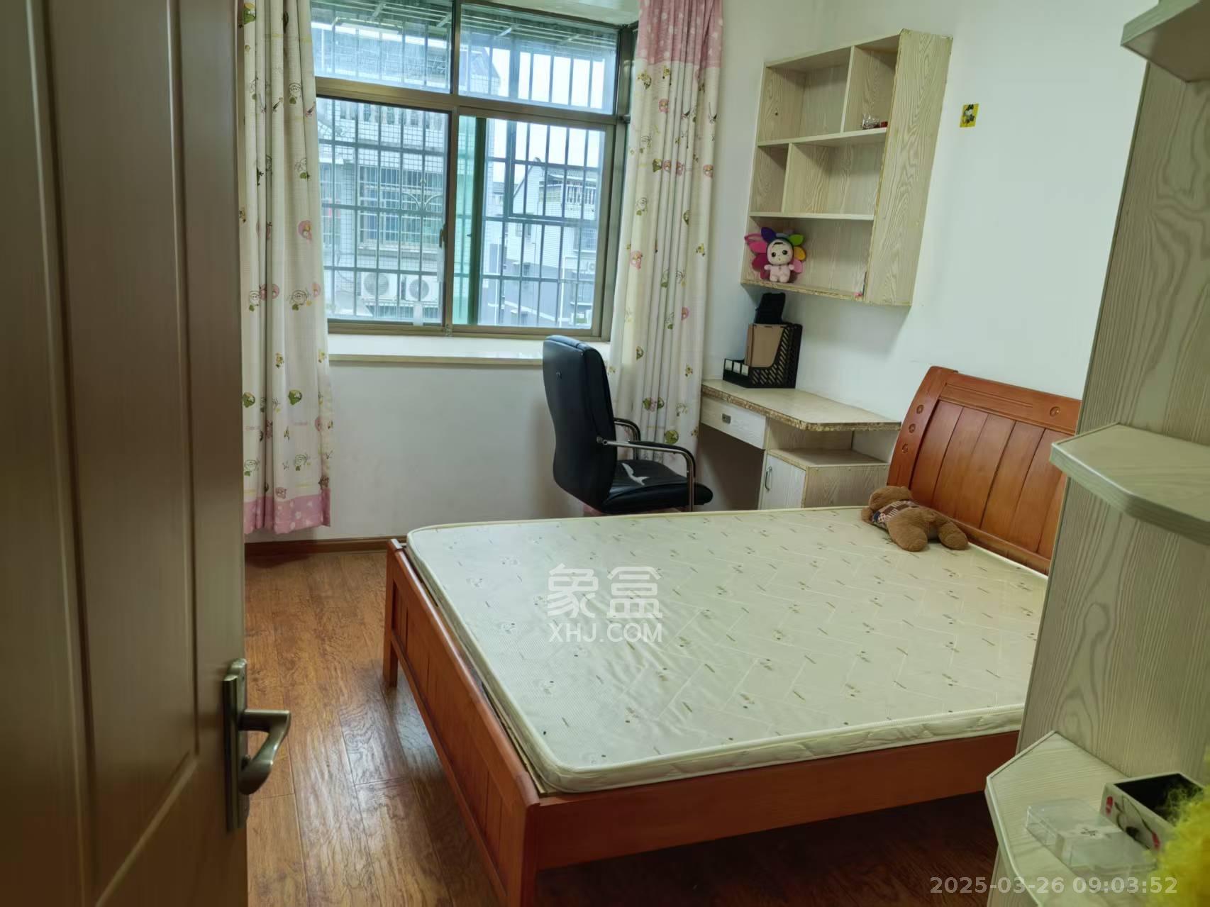 兴联母山小区  2室2厅1卫   1300.00元/月室内图