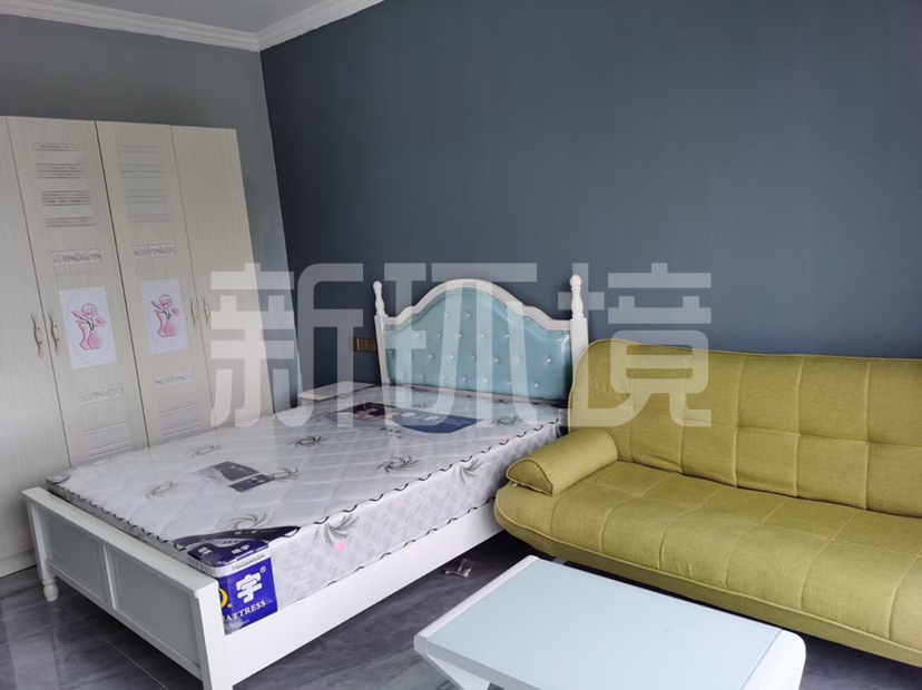 龙城街 4室2厅2卫 2200.0元/月 龙城街 4室2厅2卫 2200.0元/月室内图