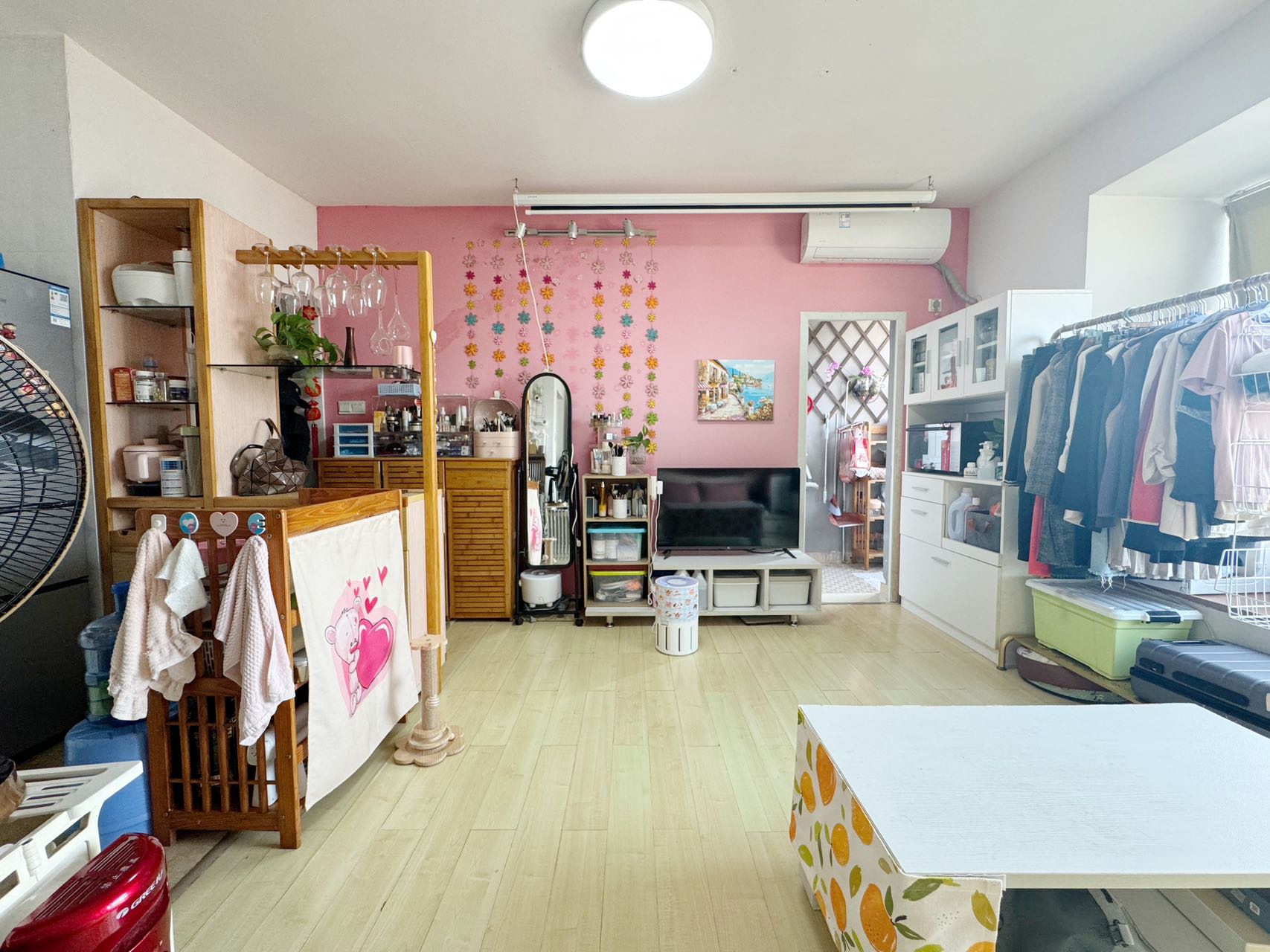 紫泉花坊  1室1厅1卫    55.0万 紫泉花坊  1室1厅1卫    55.0万室内图