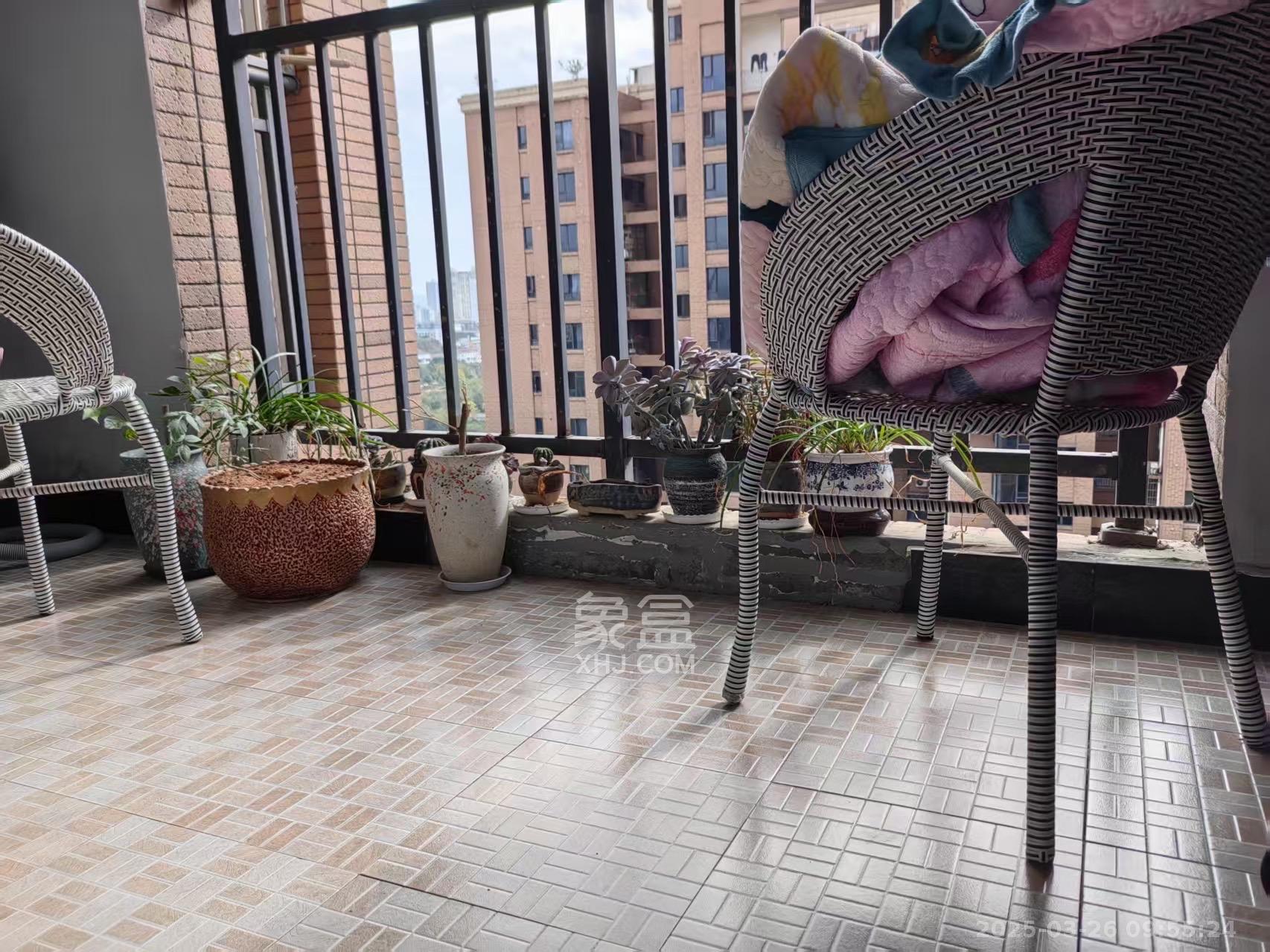 三一街区 2室2厅1卫 1800.0元/月 三一街区 2室2厅1卫 1800.0元/月室内图