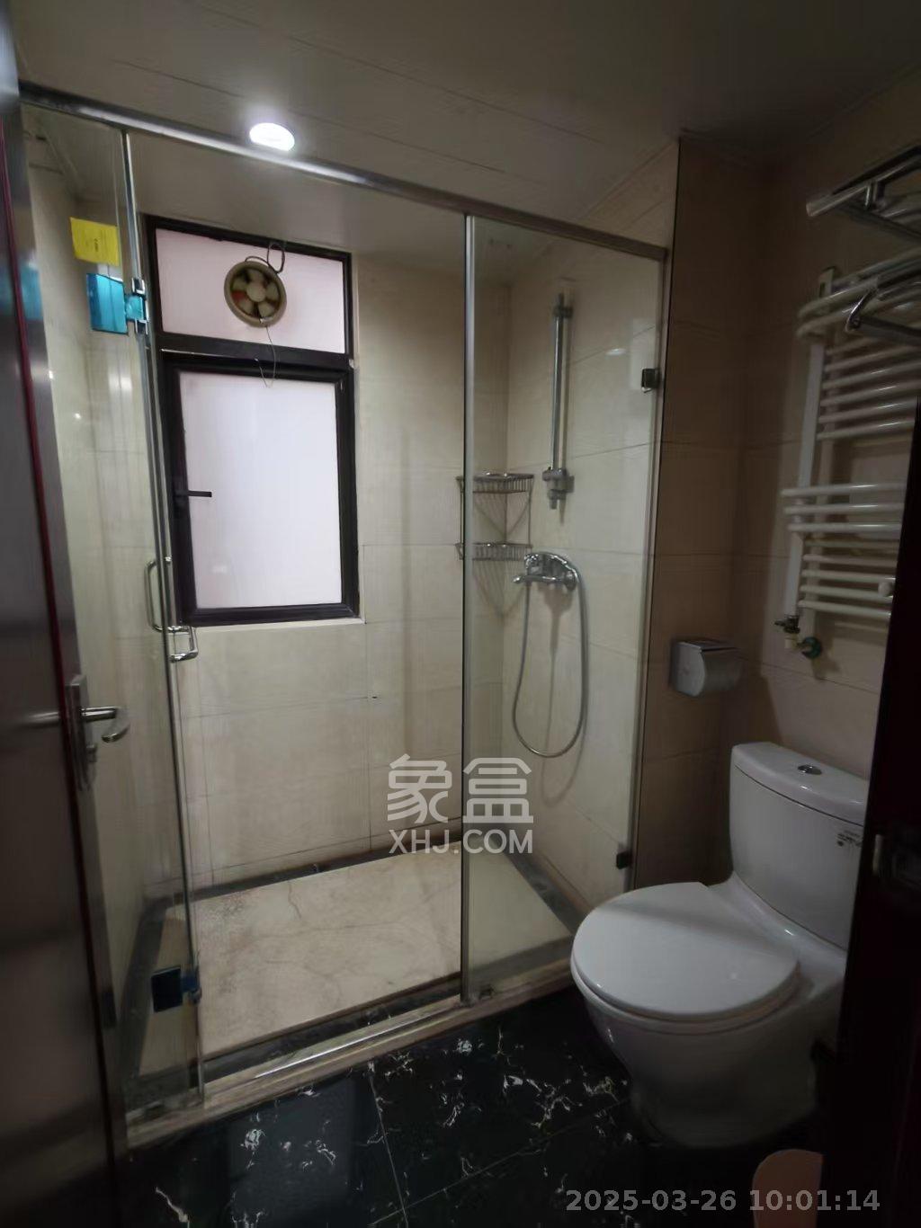 中海国际一期  3室2厅2卫   2600.00元/月室内图