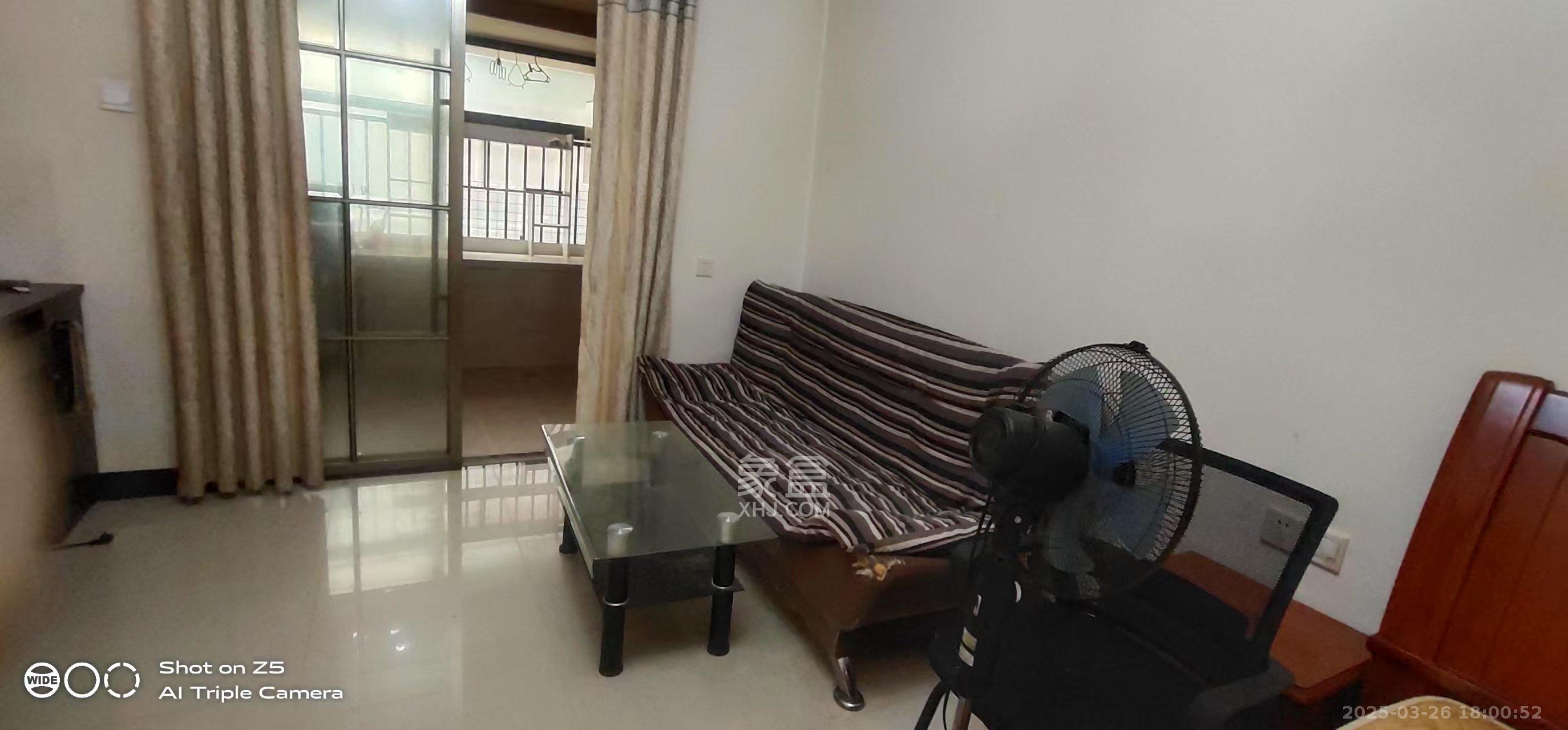 蓝湾国际广场 1室1厅1卫 1300.0元/月 蓝湾国际广场 1室1厅1卫 1300.0元/月室内图