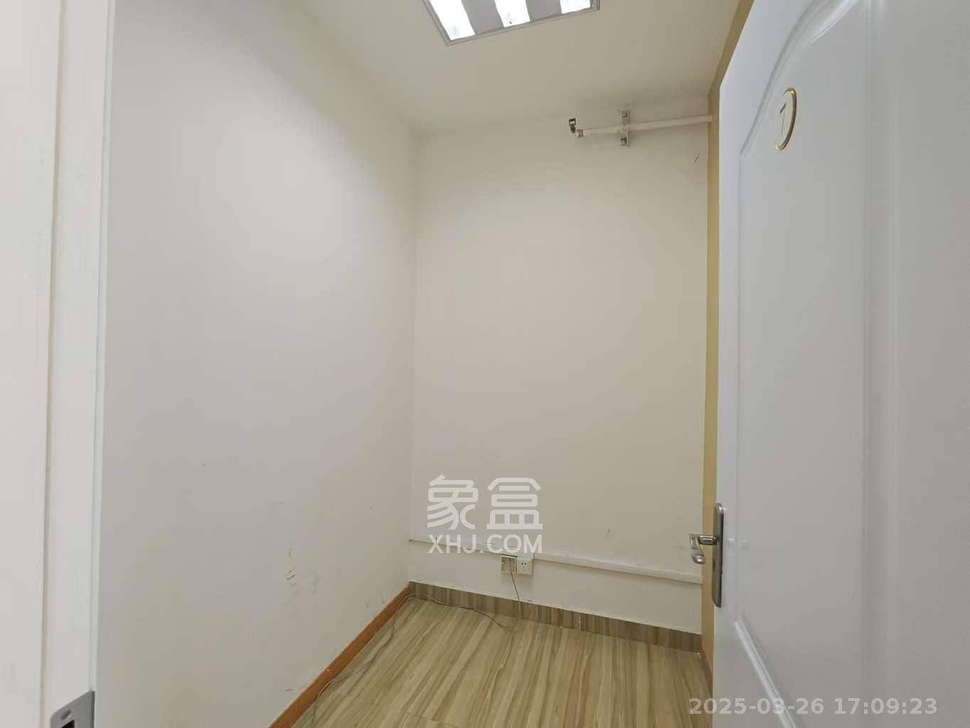 德思勤城市广场（宝格丽公寓）  1室0厅0卫   11000.00元/月室内图