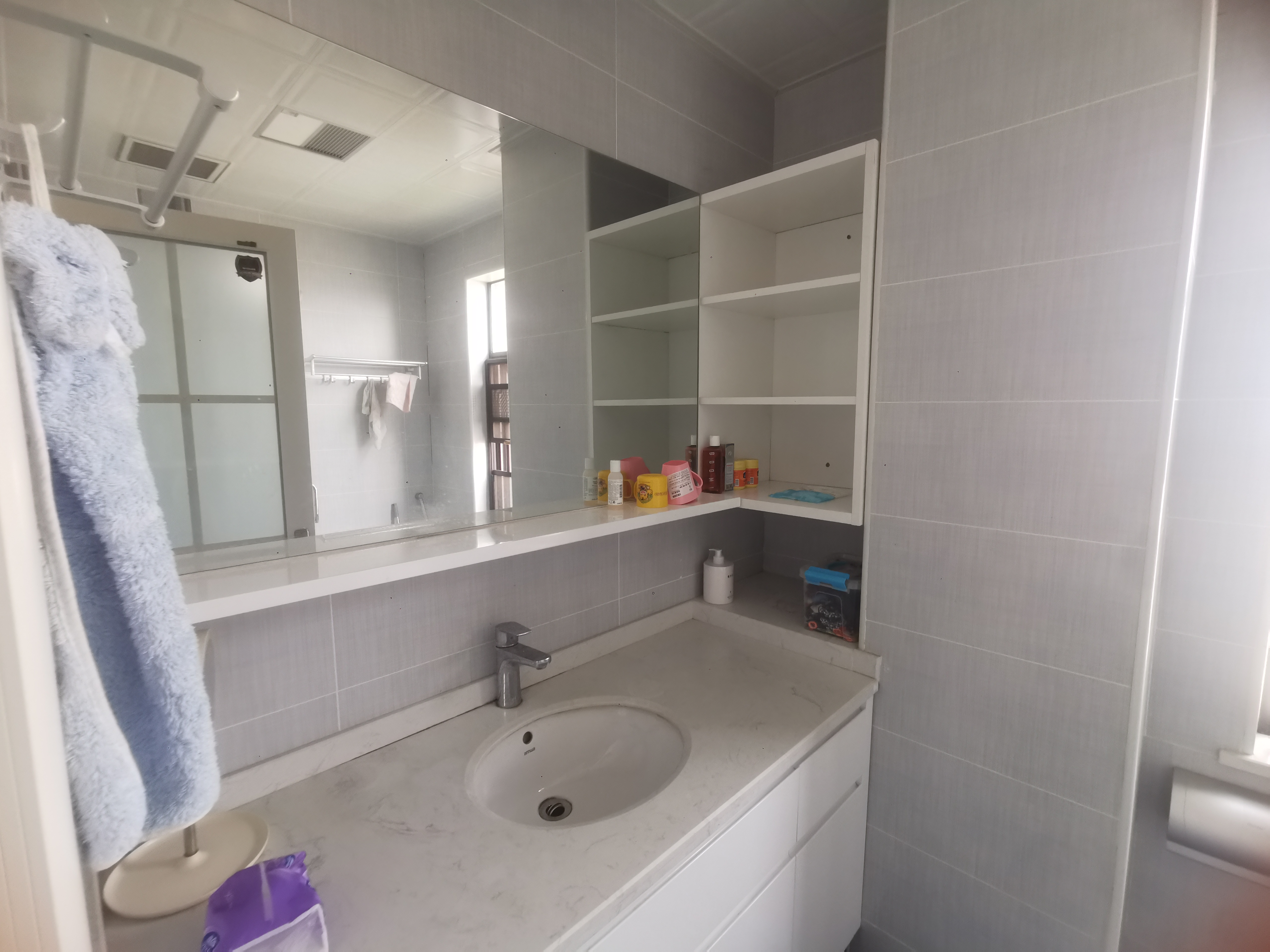 万豪城市花园 3室2厅2卫 2600.0元/月 万豪城市花园 3室2厅2卫 2600.0元/月室内图