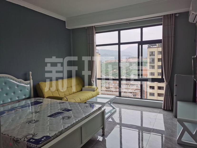 龙城街 4室2厅2卫 2200.0元/月 龙城街 4室2厅2卫 2200.0元/月室内图