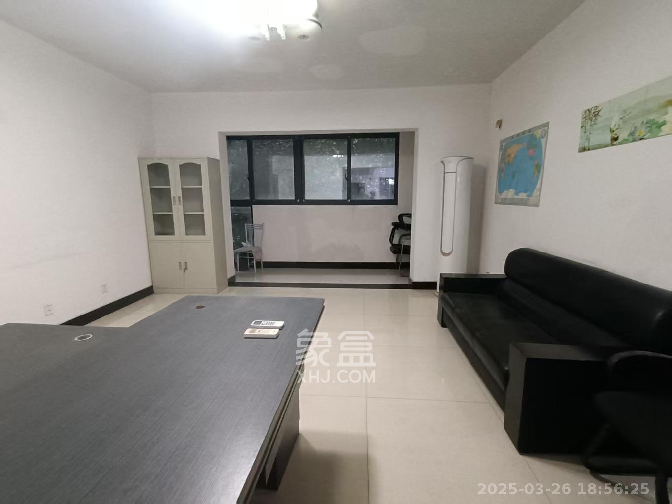 天和家园 3室2厅2卫 2600.0元/月 天和家园 3室2厅2卫 2600.0元/月室内图