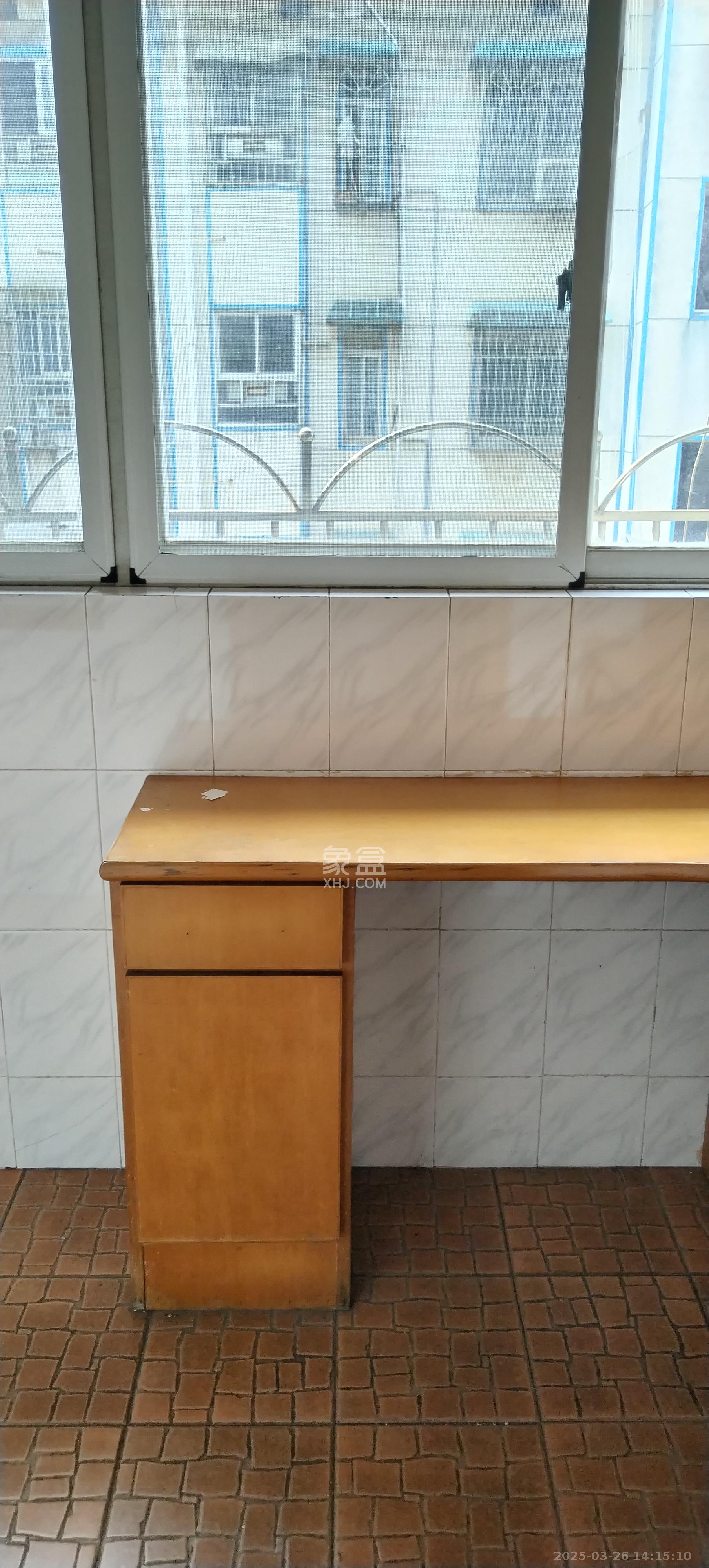 三湘小区  2室1厅1卫   1300.00元/月室内图